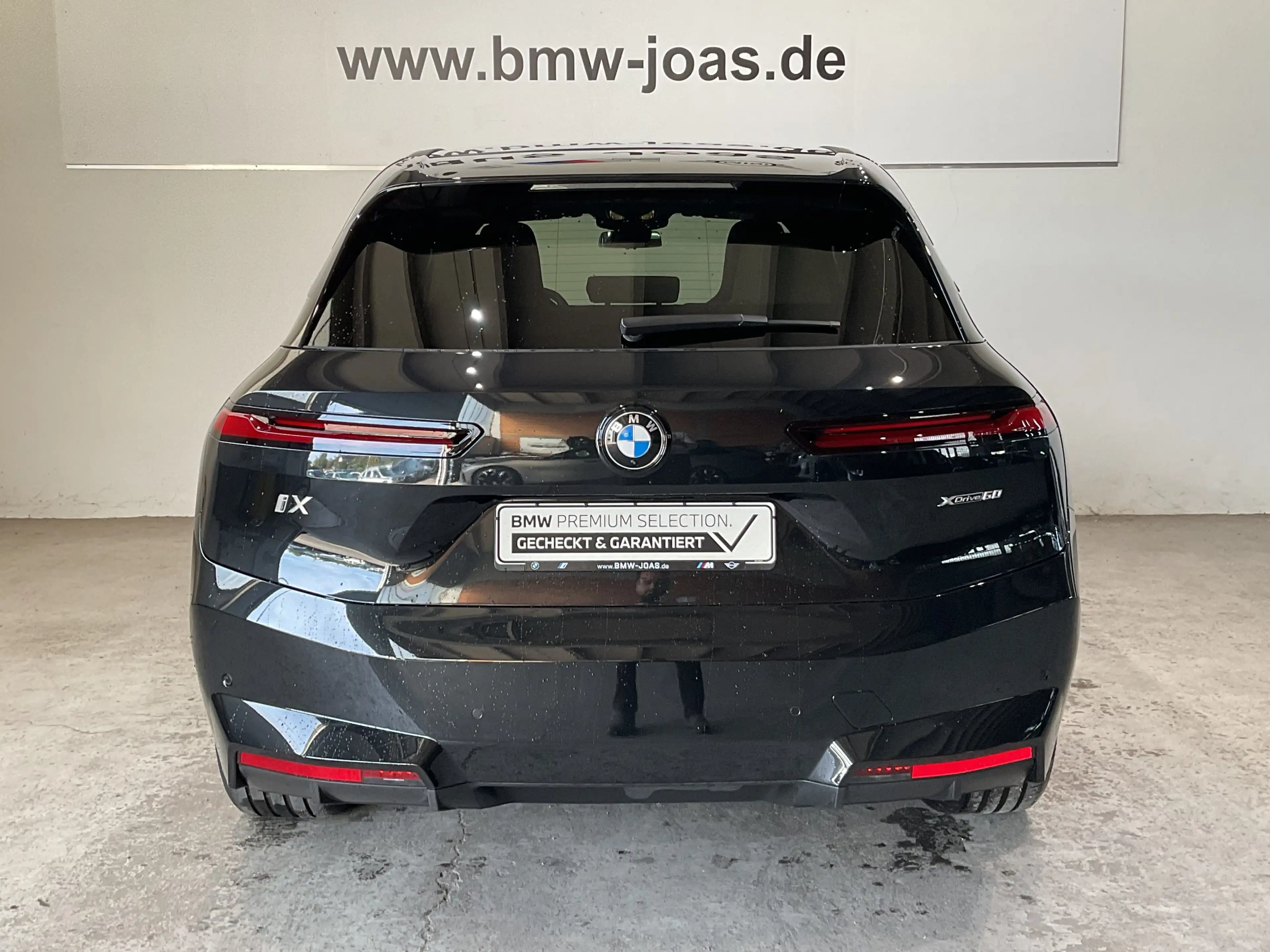 BMW iX xDrive60 |Aktivlenkung |Luftfederung |Sky Lounge — photo 14