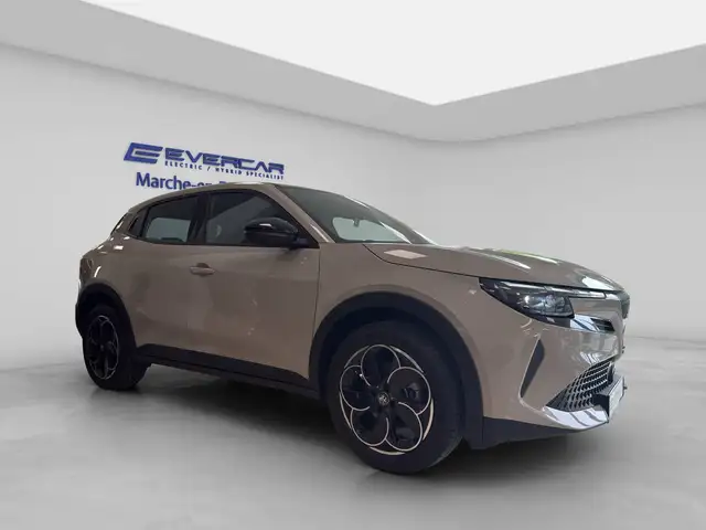 Alfa Romeo Junior view 3