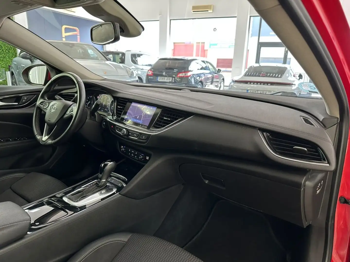 Opel Insignia ST 1.6CDTI S&S Innovation Aut. 136 Rojo - 1