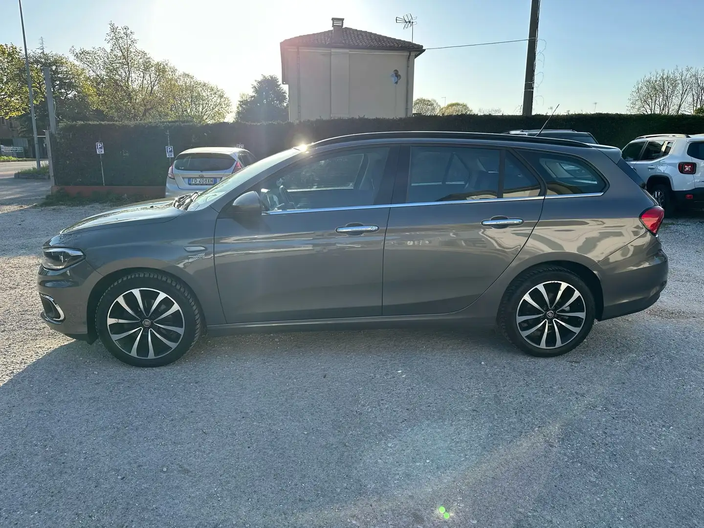 Fiat Tipo Tipo SW 1.6 mjt Lounge s Gris - 2