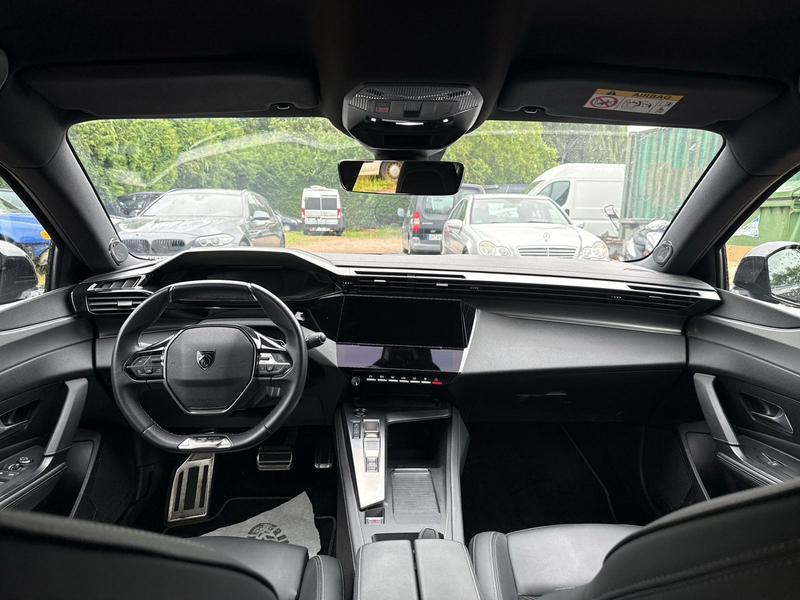Peugeot 408 Plug in Hybrid 225 GT — photo 10