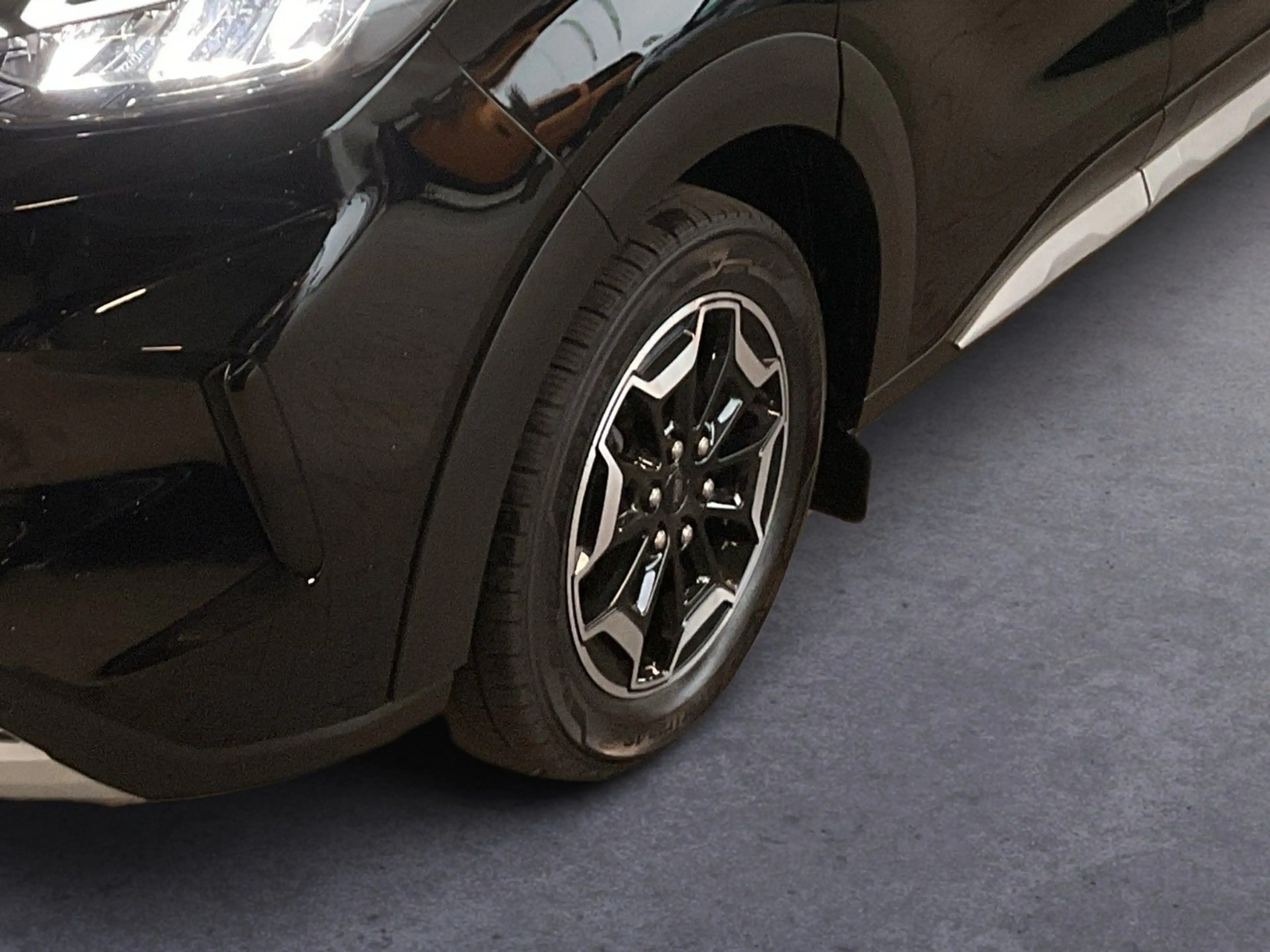 Ford Tourneo Custom Bus 320 L2 Tourneo Active FWD — photo 6