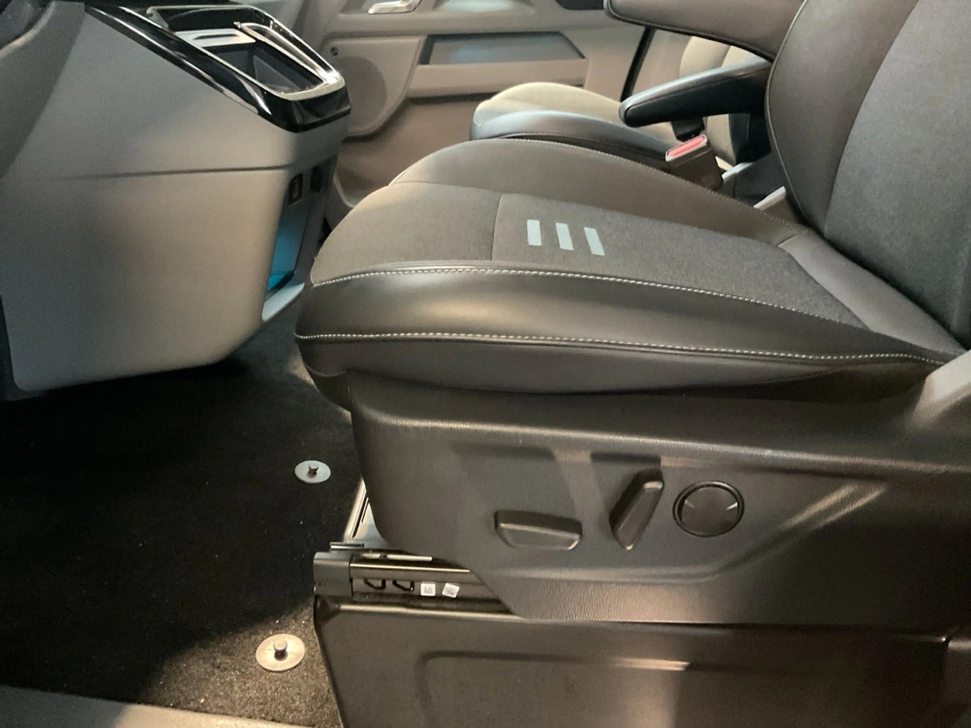 Ford Tourneo Custom Bus 320 L2 Tourneo Active FWD — photo 15
