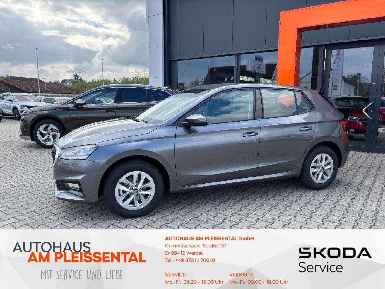 Skoda Fabia 2025 — Fabia 1.0 TSI DSG TOUR*NAVI*SHZ*PDC*LED*KESSY