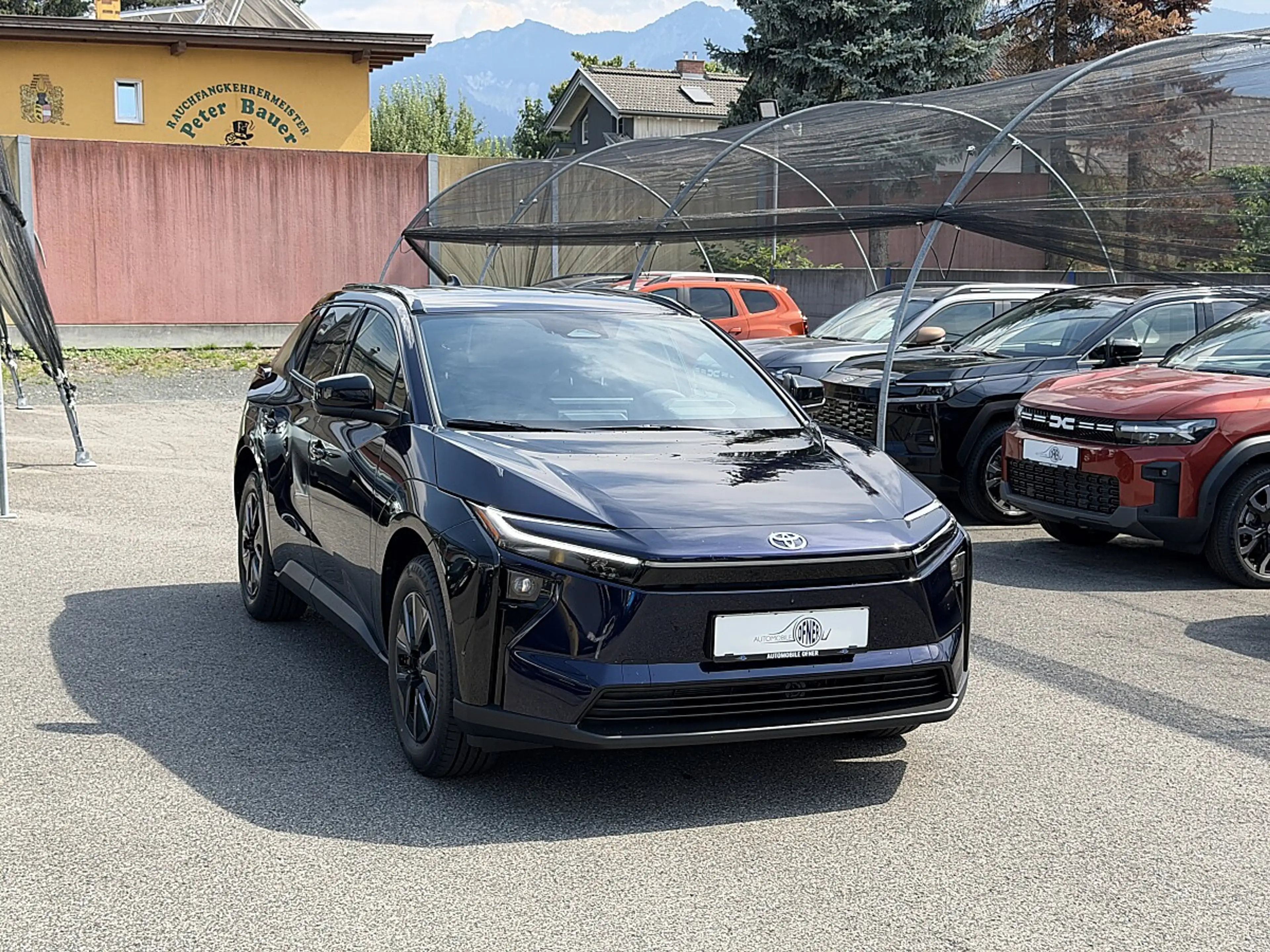 Toyota bZ4X BZ4X Elektro 73kWh AWD ACC LED PDC Kamera Sitz&... — photo 3