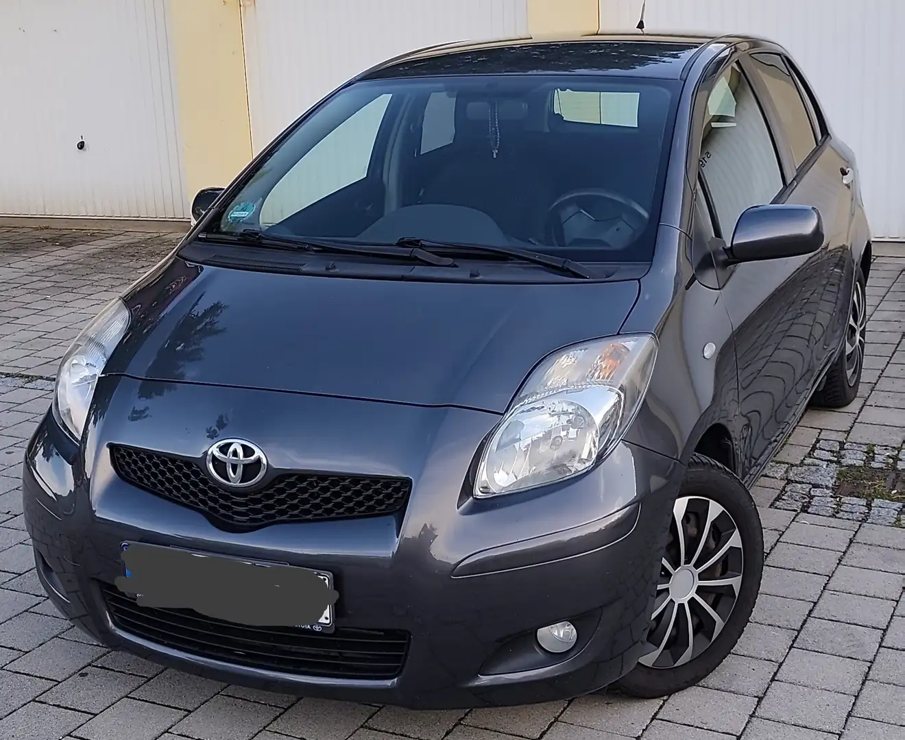 Toyota Yaris 1.33 VVT-i Edition - 1