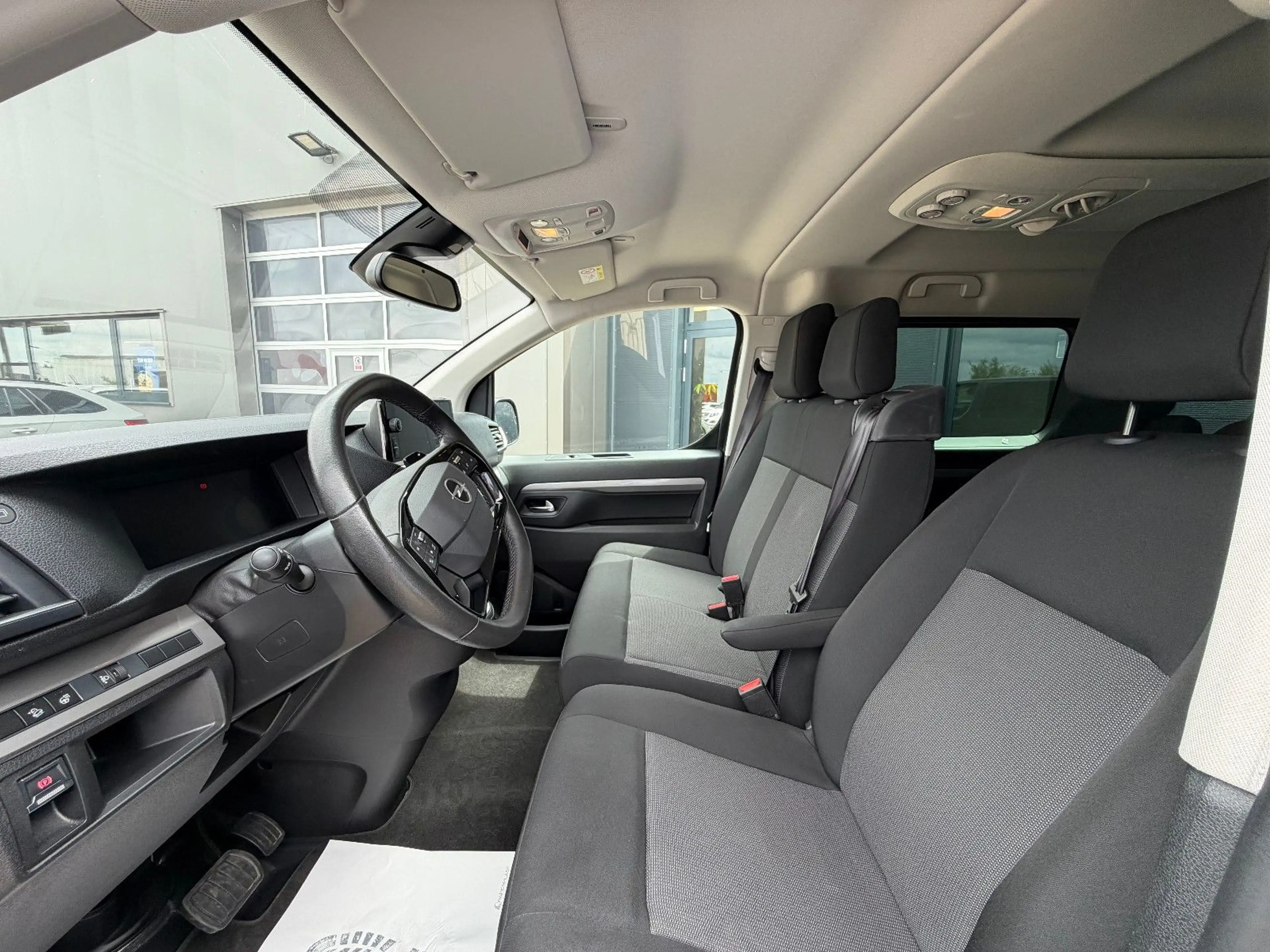 Opel Zafira Life Edition 2.0d XL — photo 11