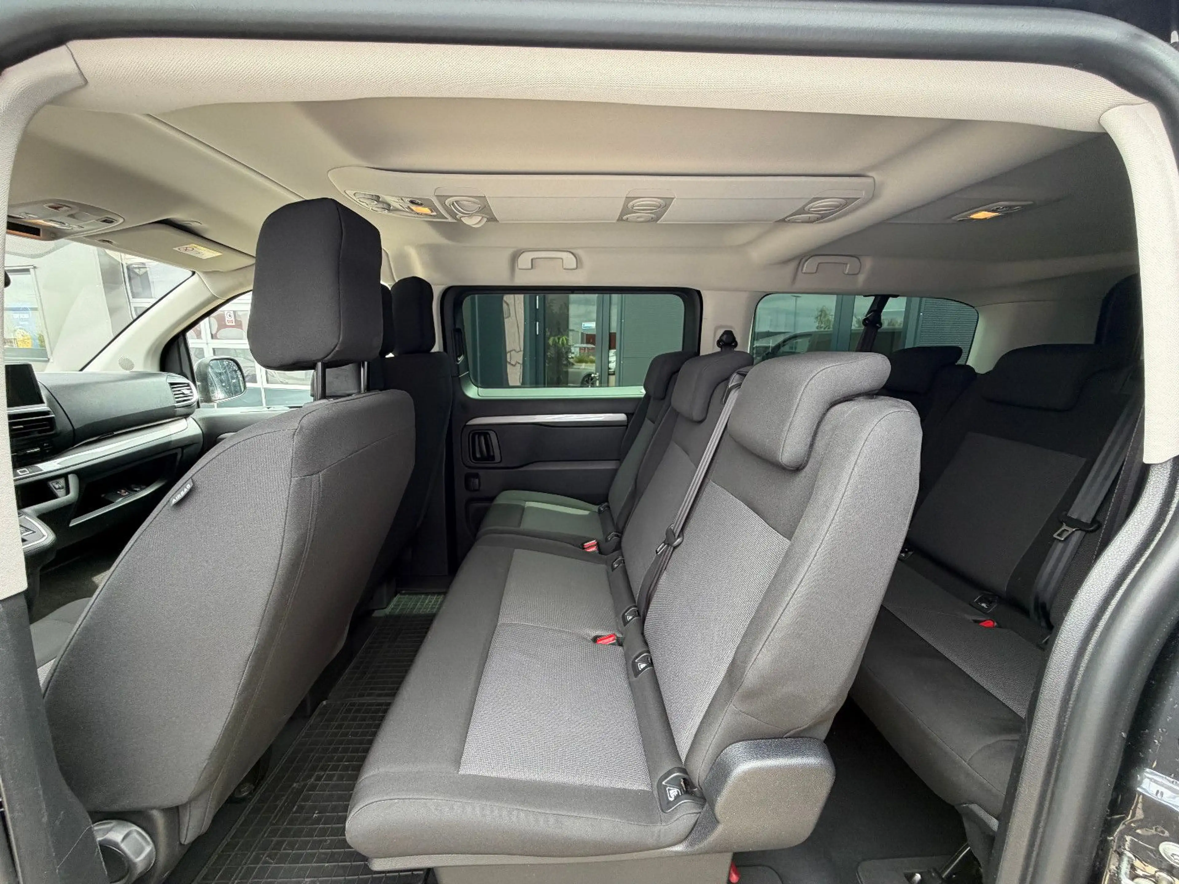 Opel Zafira Life Edition 2.0d XL — photo 14