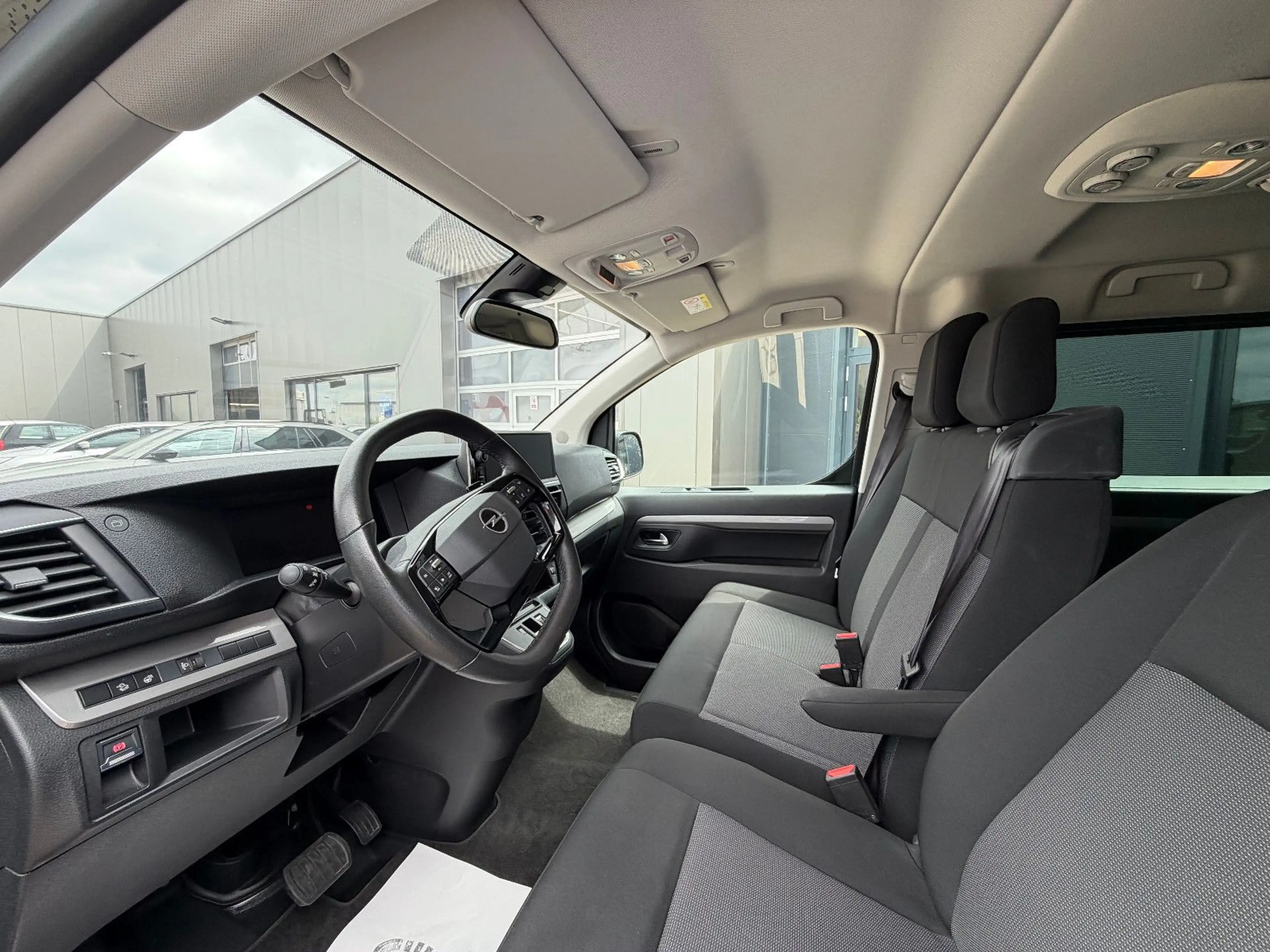 Opel Zafira Life Edition 2.0d XL — photo 12