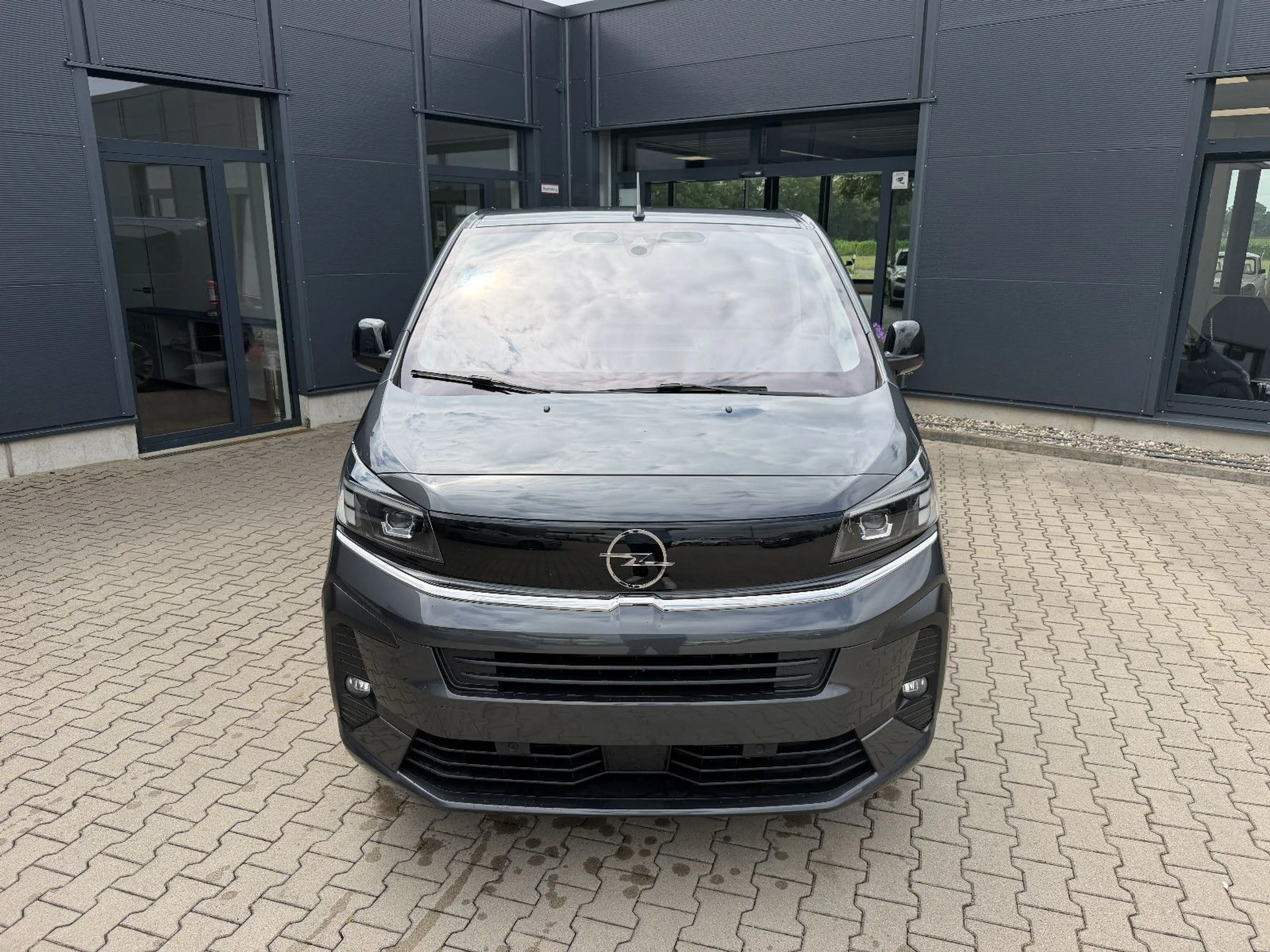 Opel Zafira Life Edition 2.0d XL — photo 3