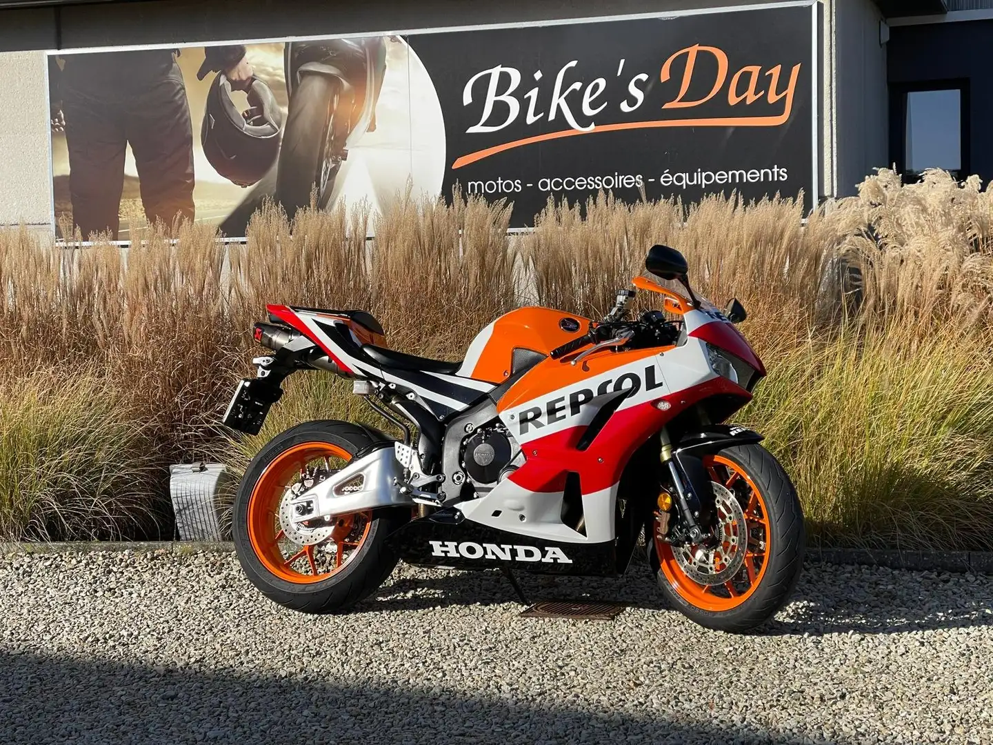 Honda CBR 600 RR Orange - 1