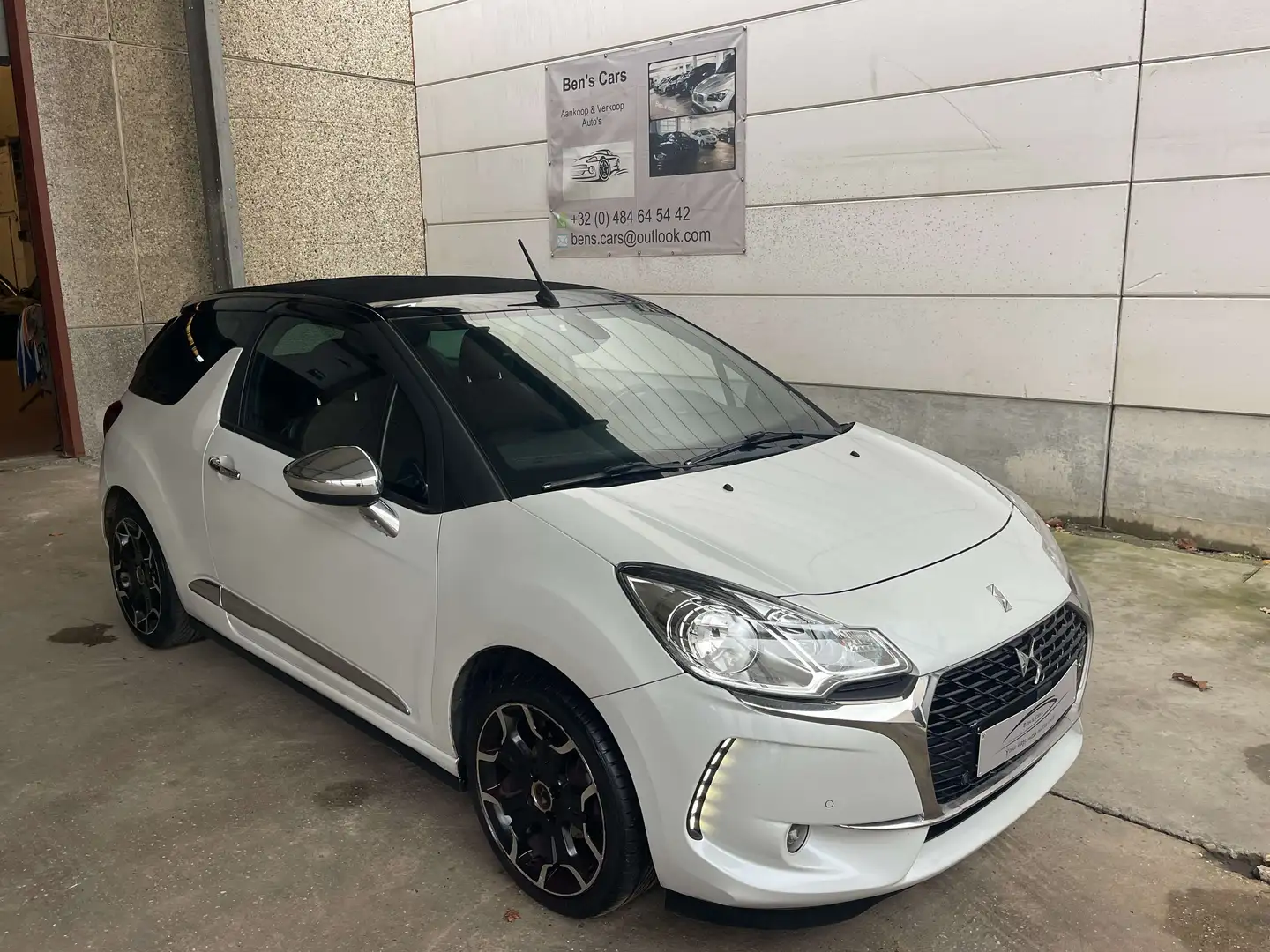 Citroen DS3 Cabrio 1.2i 110pk * GPS/Camera/Airco * Blanc - 2