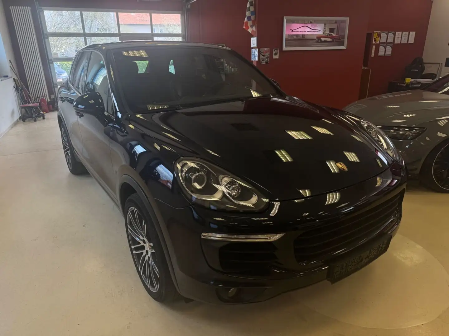 Porsche Cayenne S Diesel Navi,PANO,STH,Bose,21" Zoll Blauw - 1