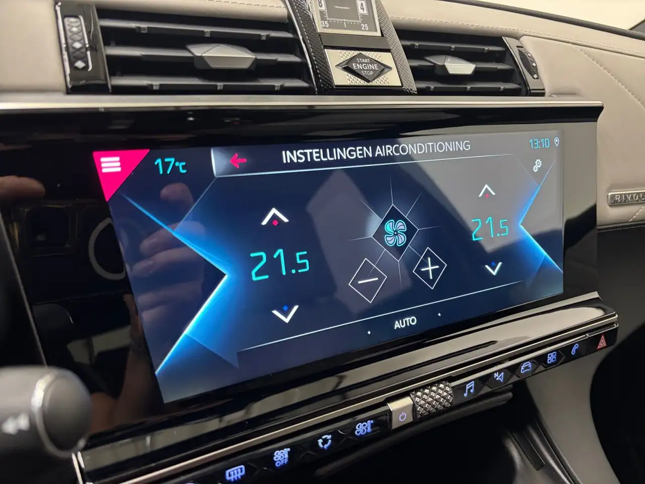 DS Automobiles DS 7 Crossback 2022 — фото 12