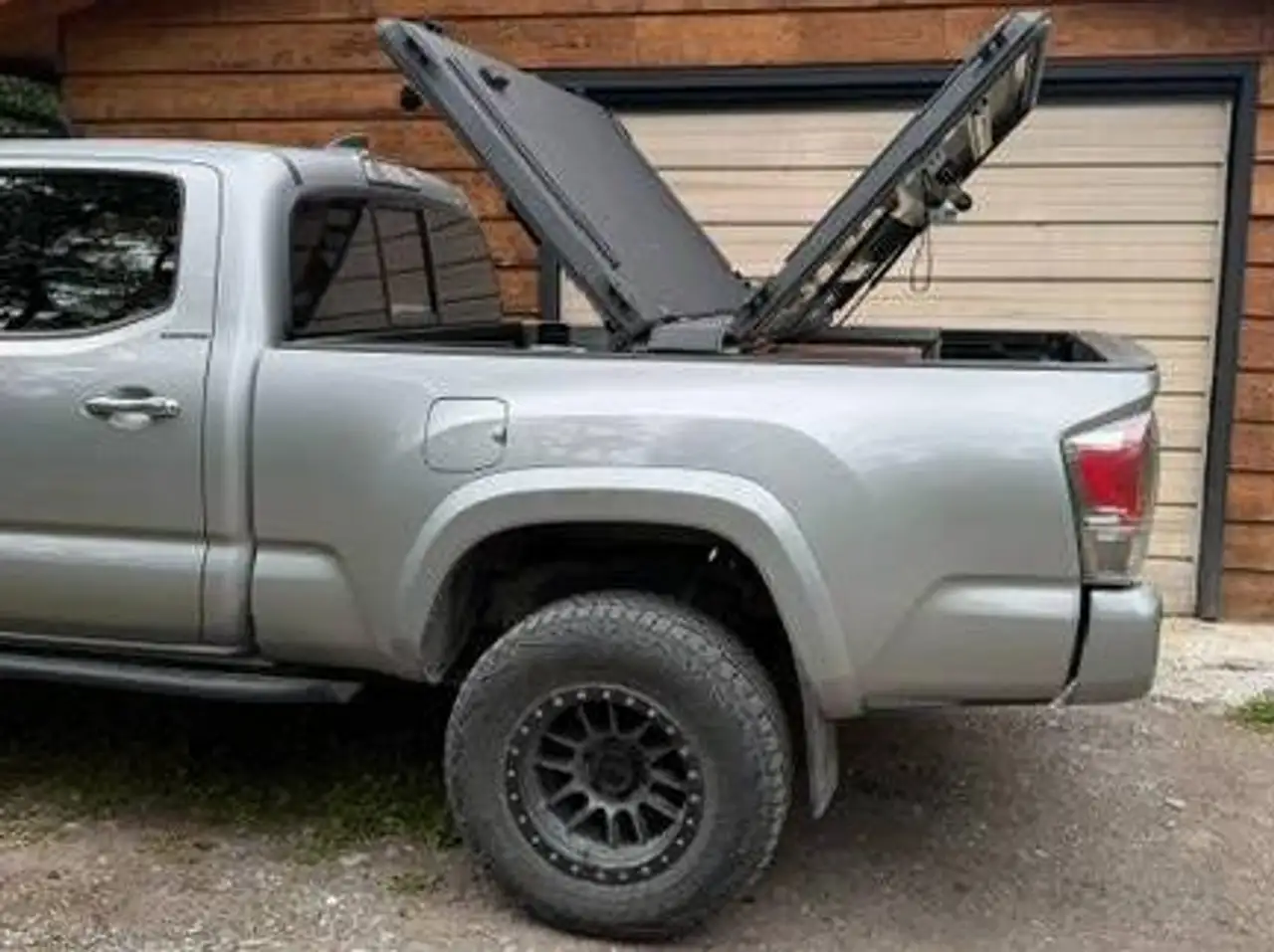 Toyota Tacoma photo Toyota Tacoma