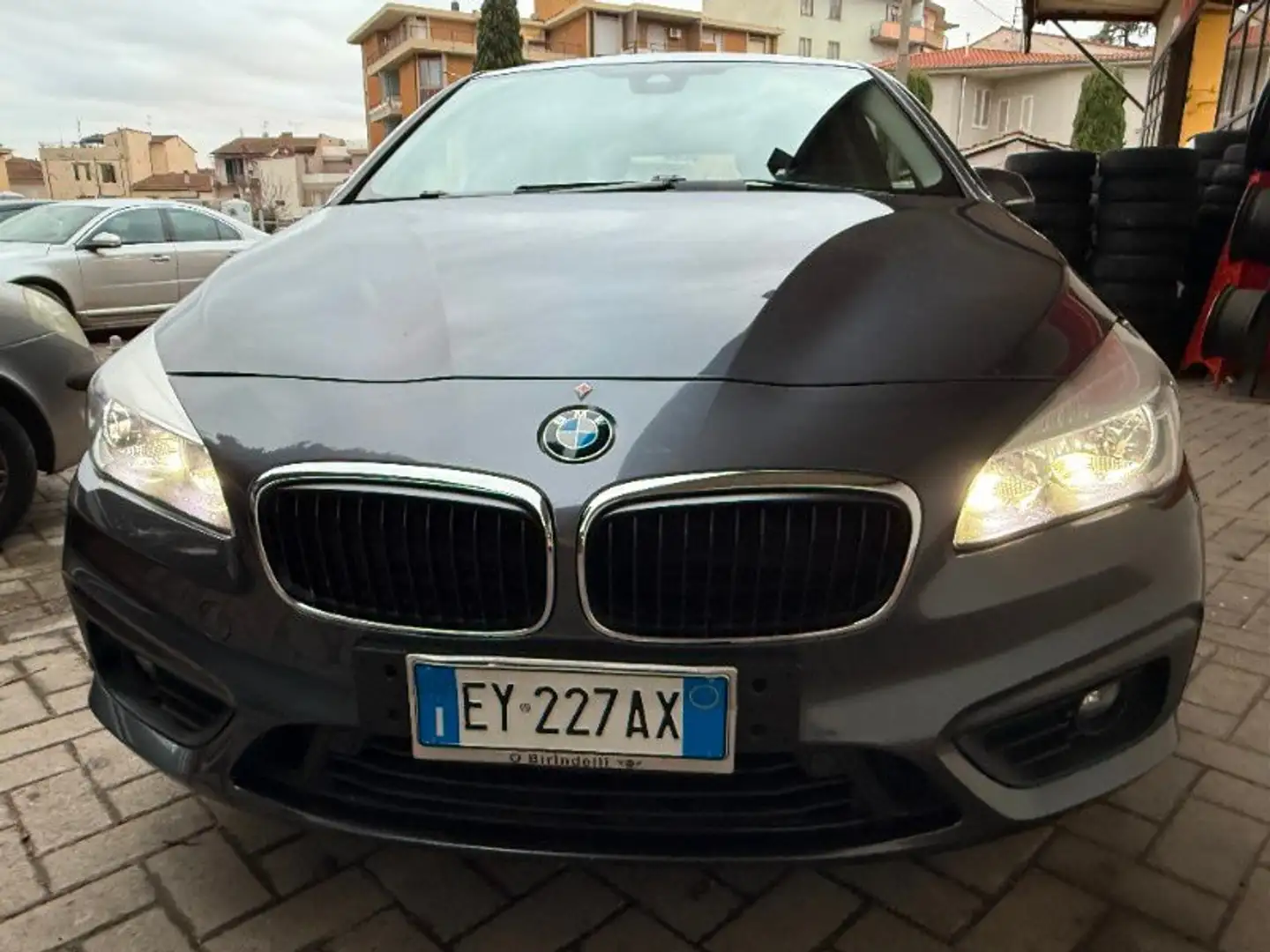 BMW 218 218d Active Tourer Luxury - 2