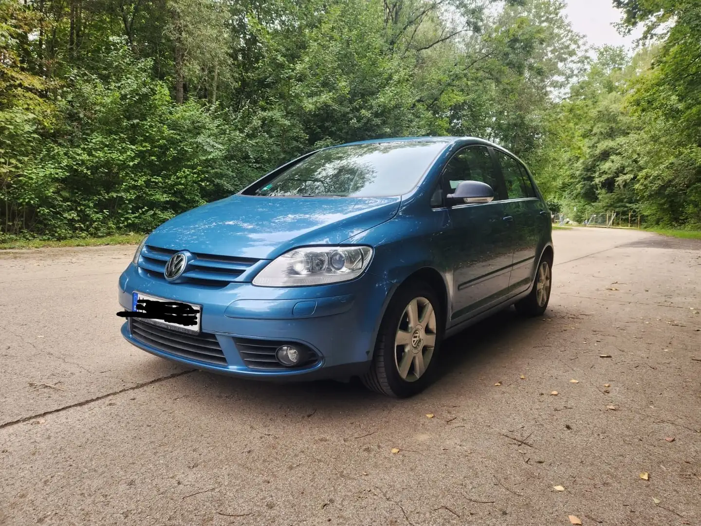 Volkswagen Golf Plus 1.6 FSI Comfortline TÜV NEU!!! plava - 1