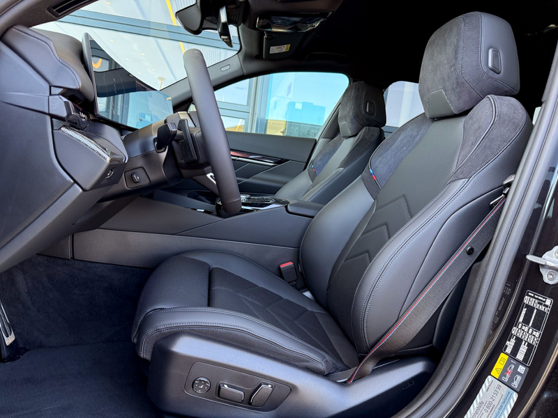 BMW i5 xDrive40 M-Sportpaket Pro — photo 12