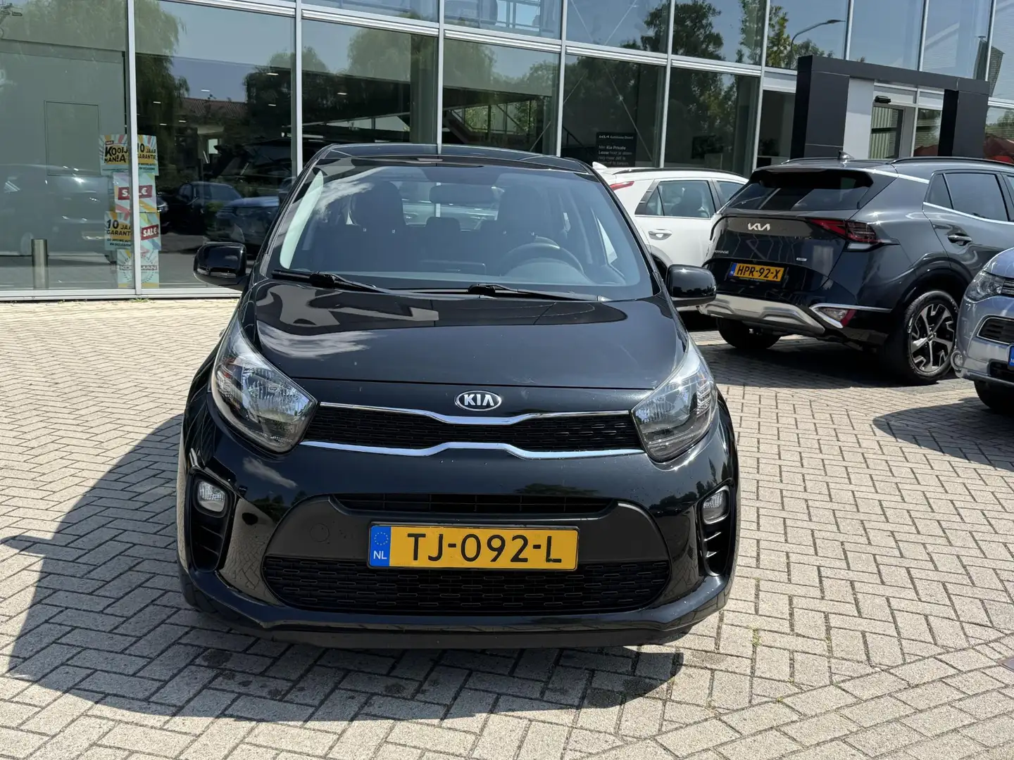 Kia Picanto 1.0 CVVT ComfortPlusLine Navigator Noir - 2