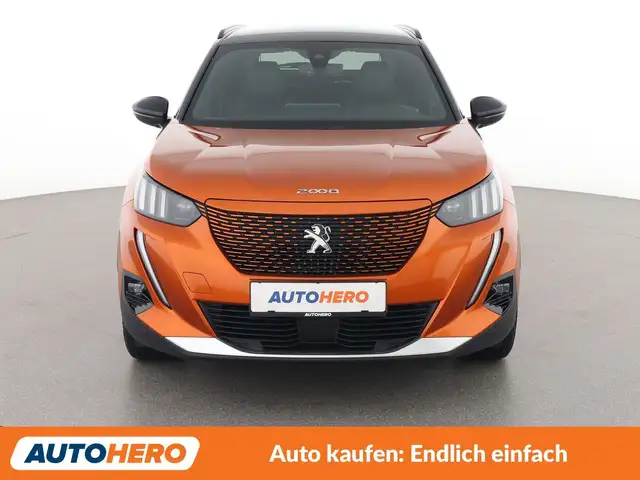 Peugeot e-2008 view 9