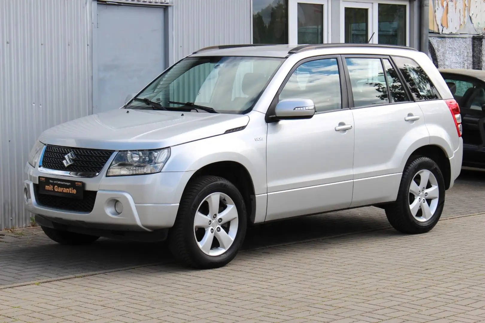 Suzuki Grand Vitara 1.9 DDIS Sitzheizung+Allrad+Klimaa. Ezüst - 1