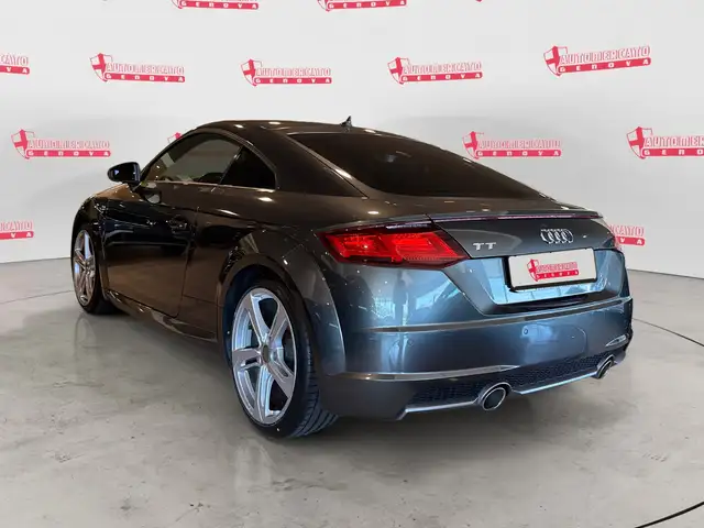 Audi TT view 2