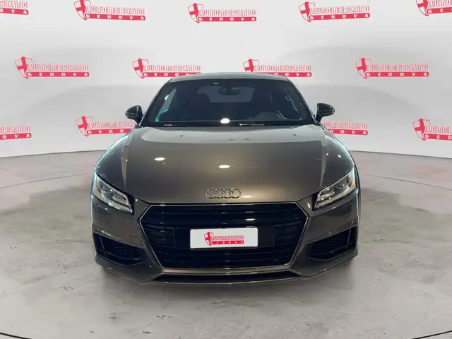 Audi TT view 6