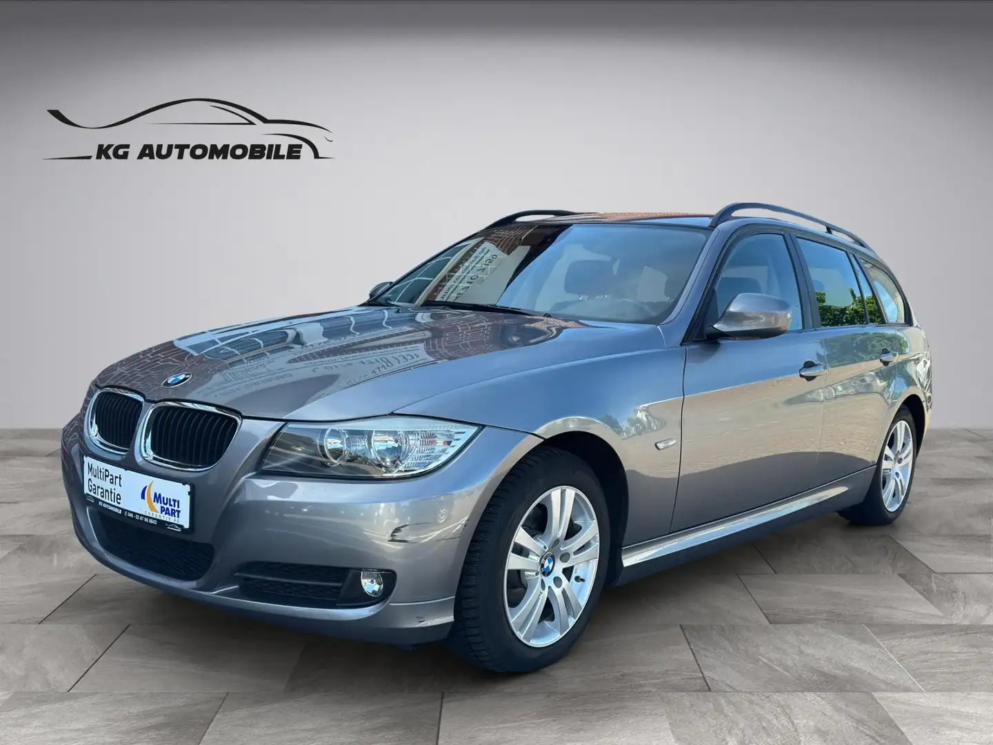 BMW 318 Baureihe 318i SERVICE NEU Gris - 1