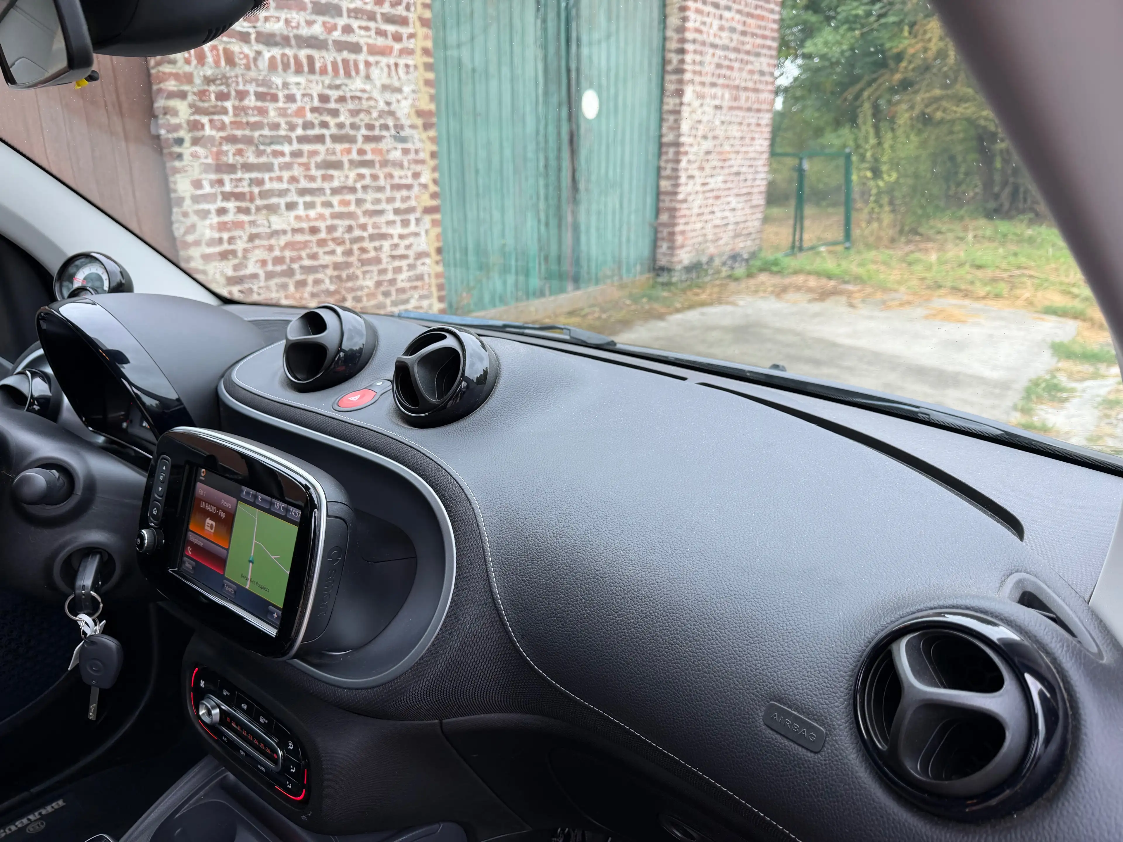smart forTwo Cabrio 0.9 Turbo *Brabus Style* DCT — photo 12