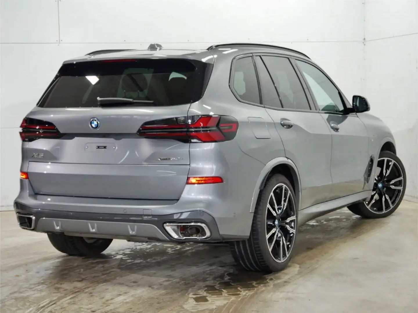 BMW X5 xDrive50e M Sport 22'' Pano IconGl AHK Aktivlenk. Gris - 2