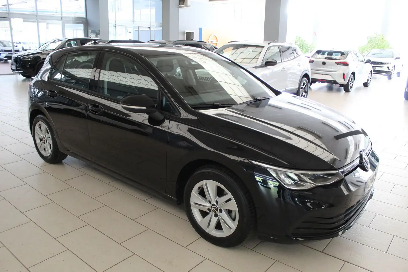 Volkswagen Golf Golf 1.0 TSI EVO Life DSG Schwarz - 2