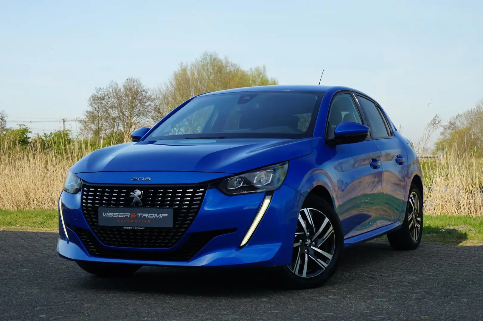 Peugeot 208 1.2 PureTech 100pk Allure - Blue Vertigo - 3D/Carp Bleu - 2