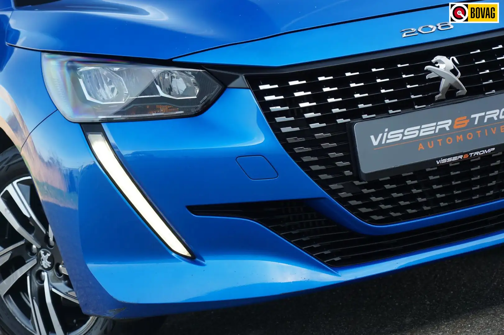 Peugeot 208 1.2 PureTech 100pk Allure - Blue Vertigo - 3D/Carp Bleu - 1