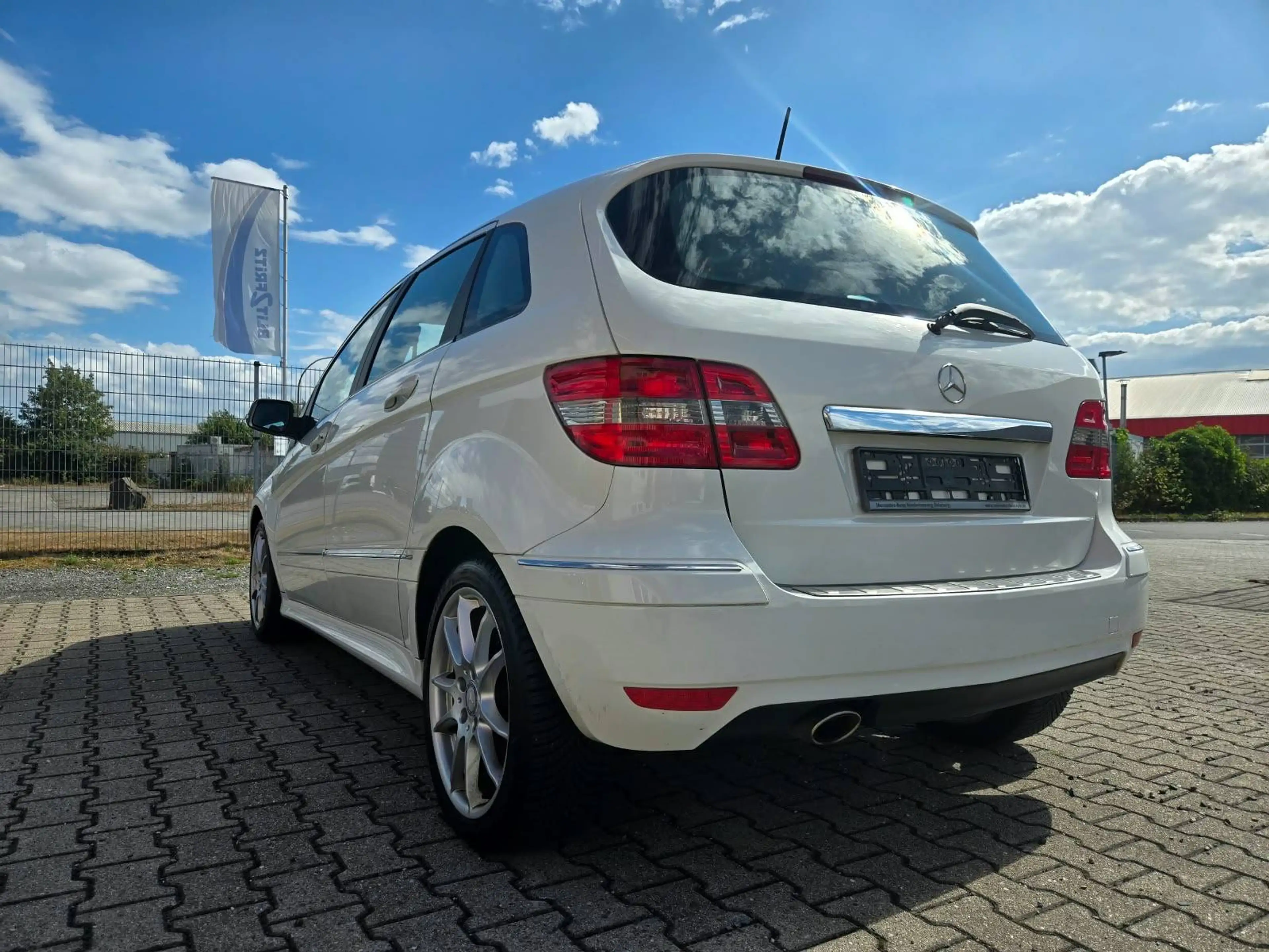 Mercedes-Benz B 160 B 160 (245.231) — photo 9