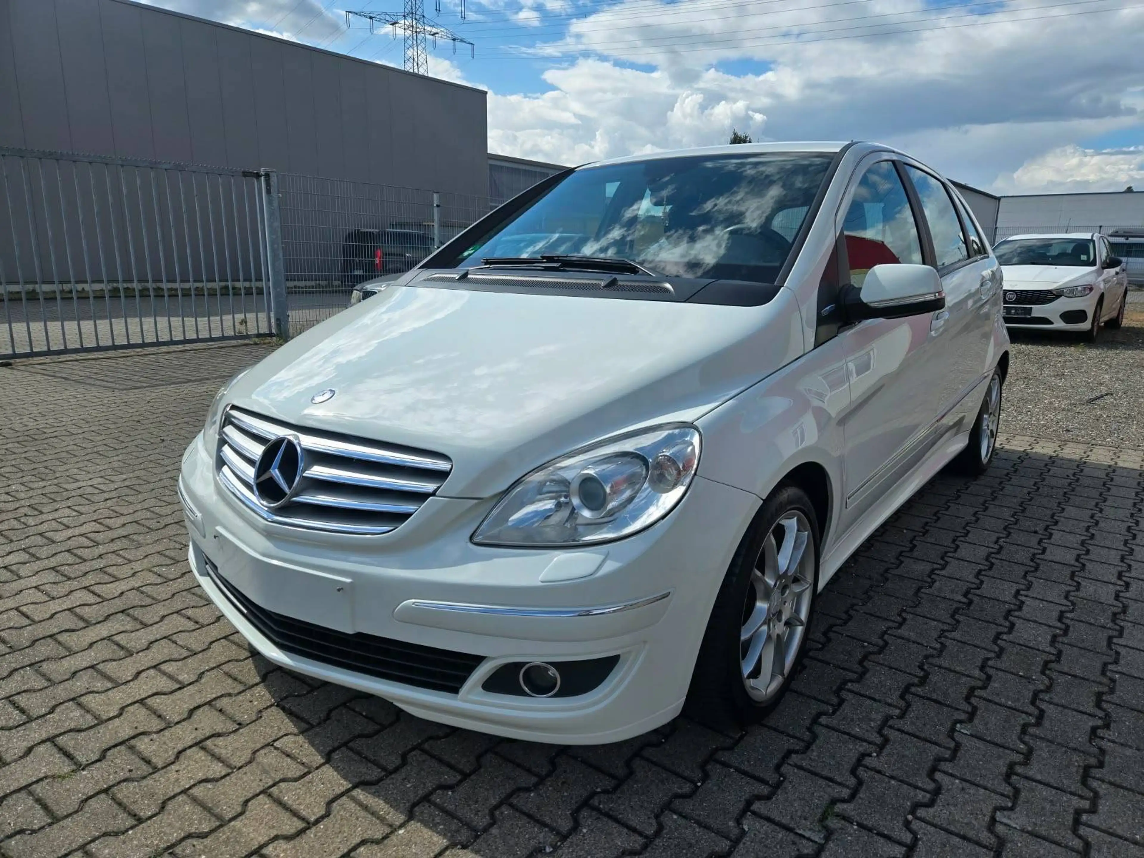 Mercedes-Benz B 160 B 160 (245.231) — photo 11