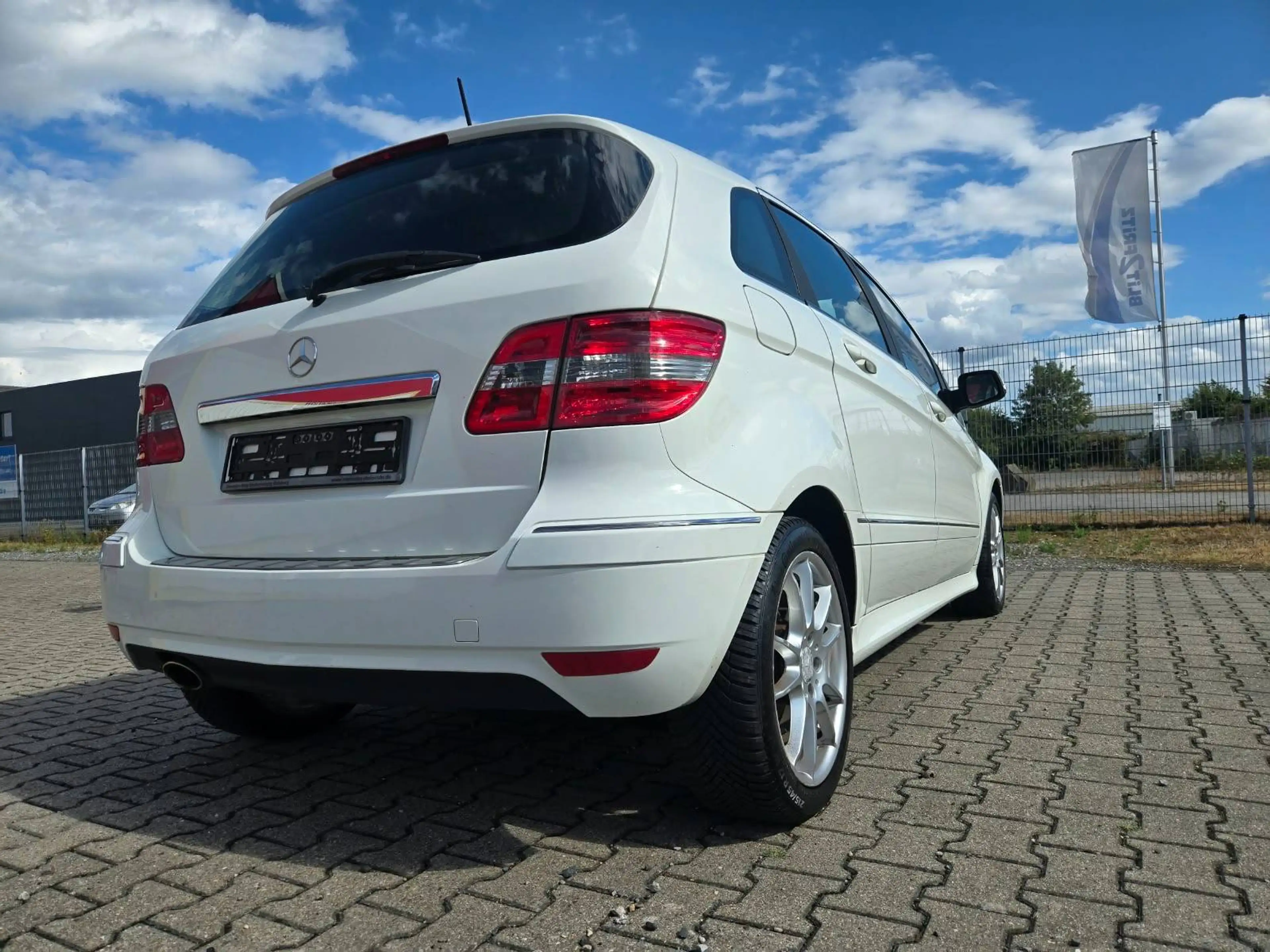 Mercedes-Benz B 160 B 160 (245.231) — photo 12