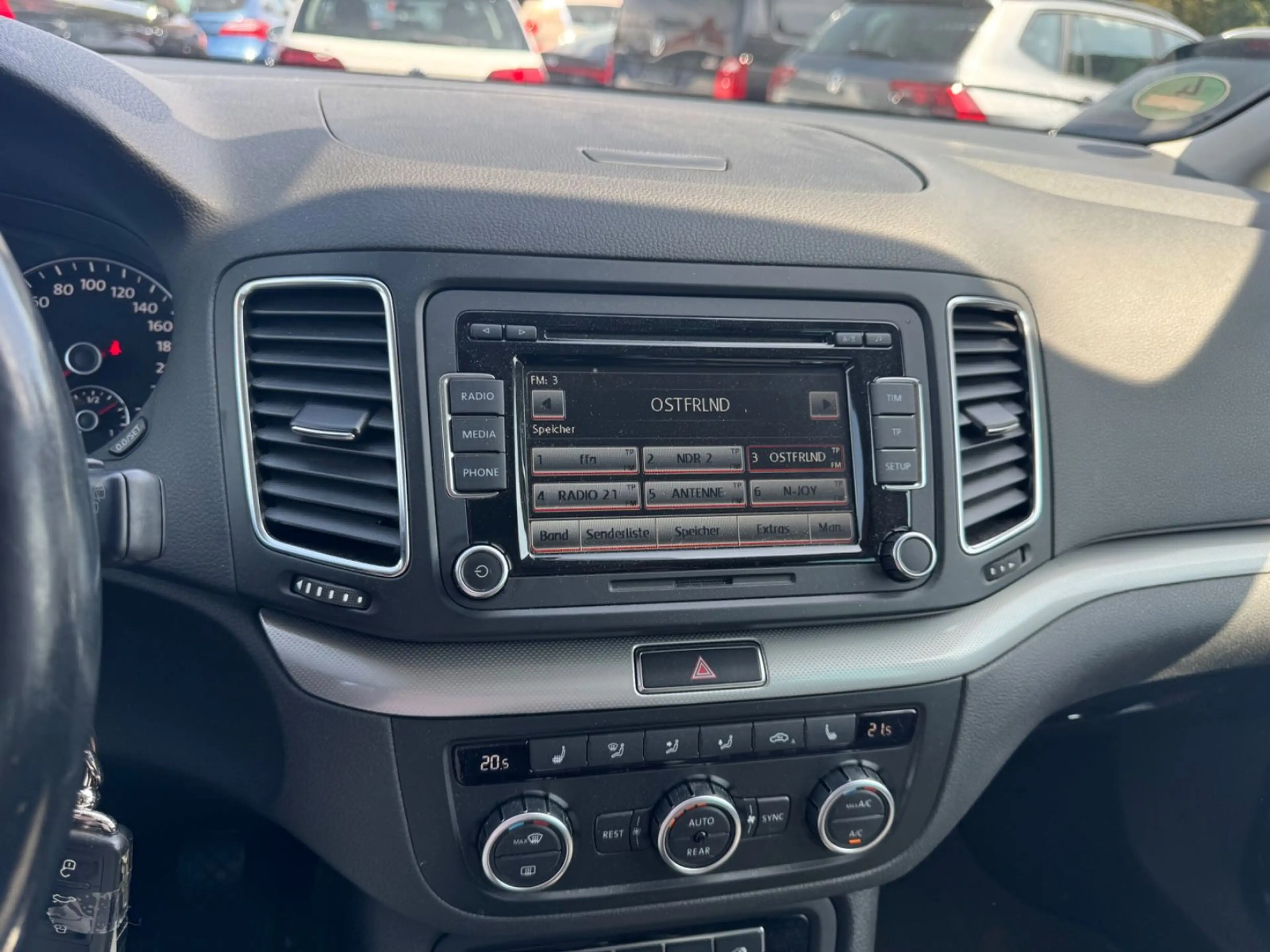 Volkswagen Sharan Life BMT Kamera MFL AHK Temp Elekr Schieb — photo 14