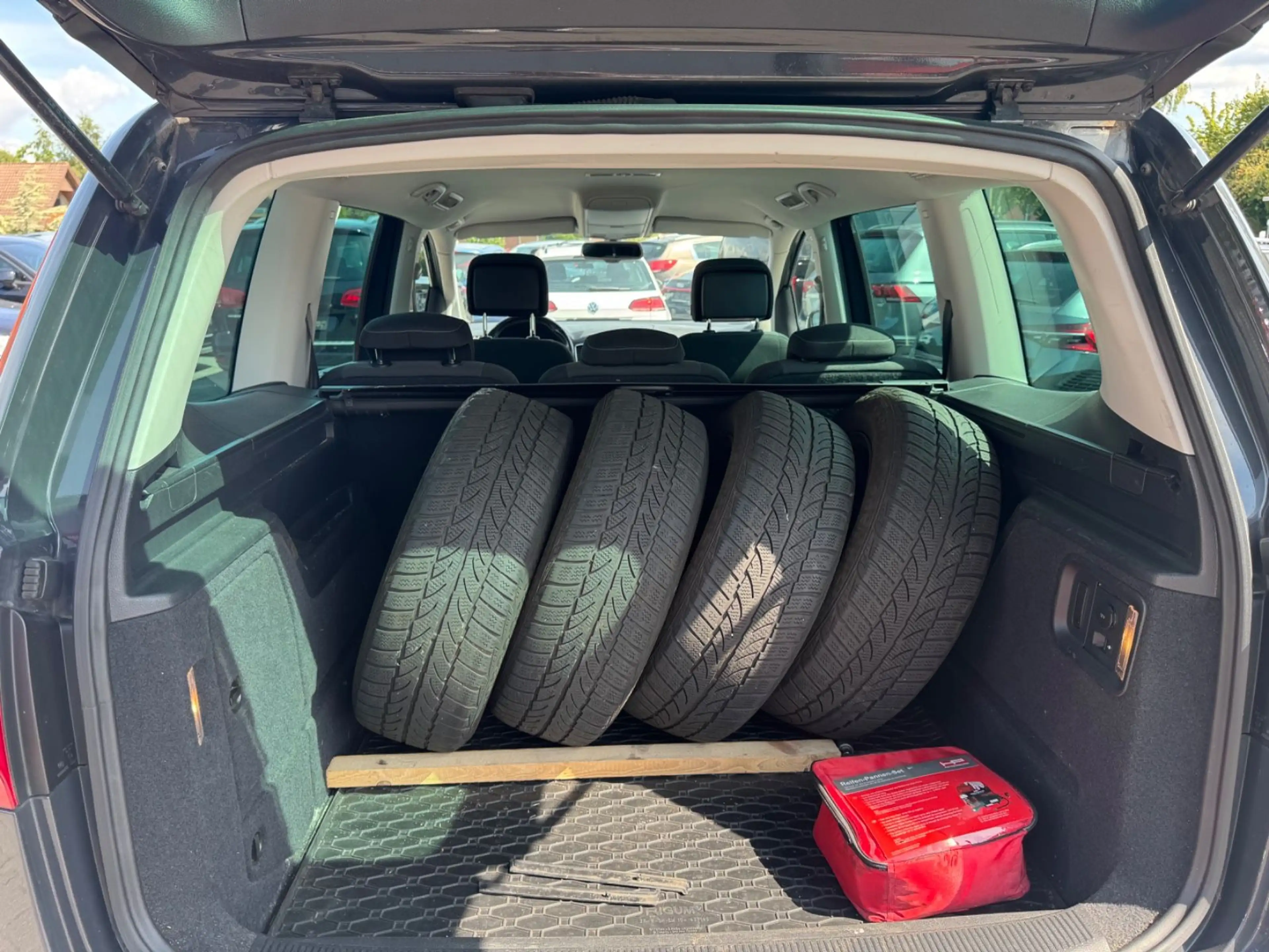 Volkswagen Sharan Life BMT Kamera MFL AHK Temp Elekr Schieb — photo 8