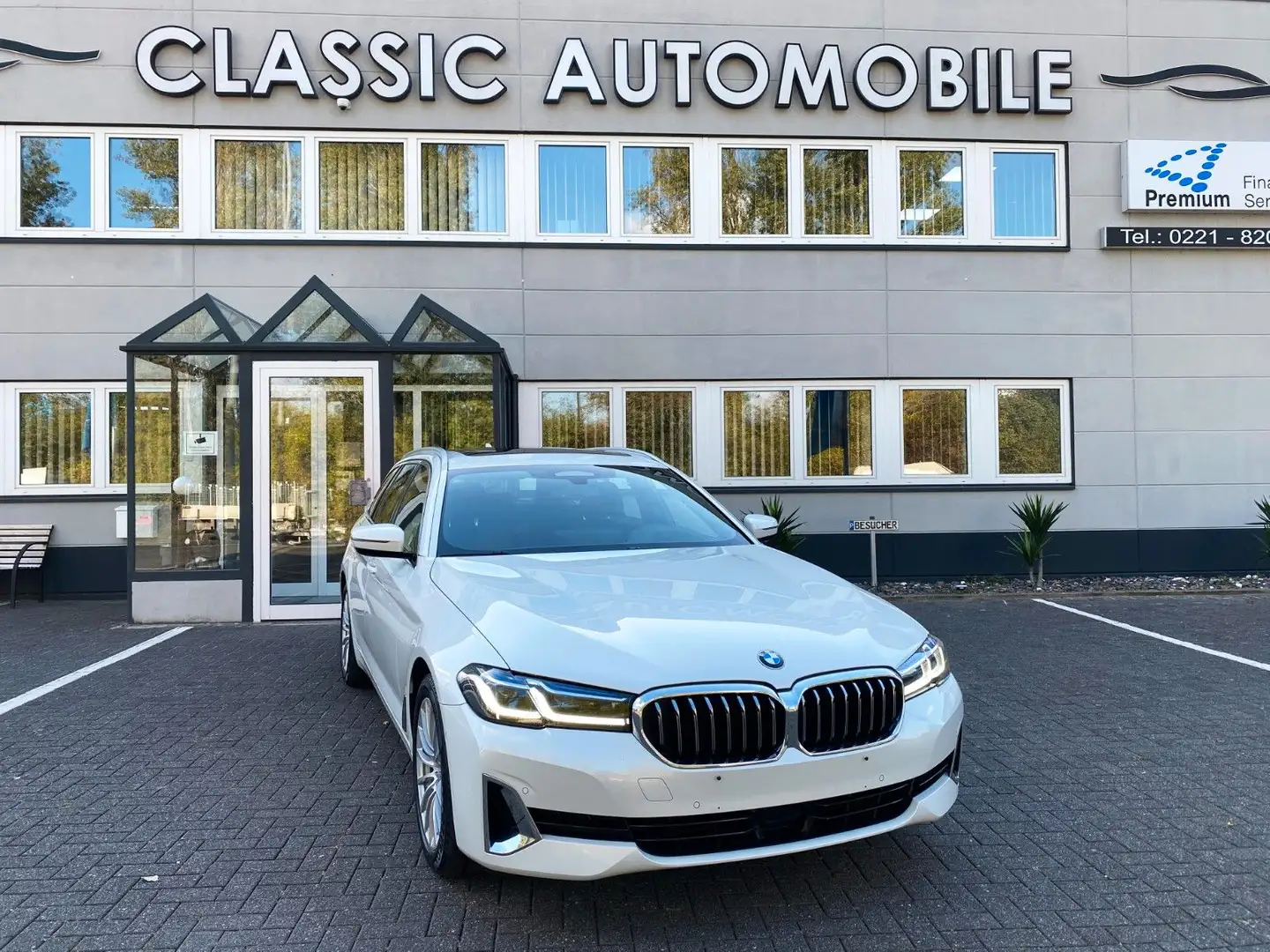 BMW 520 d xDrive Touring Luxury Line/Standh/NP78.150€ Weiß - 2