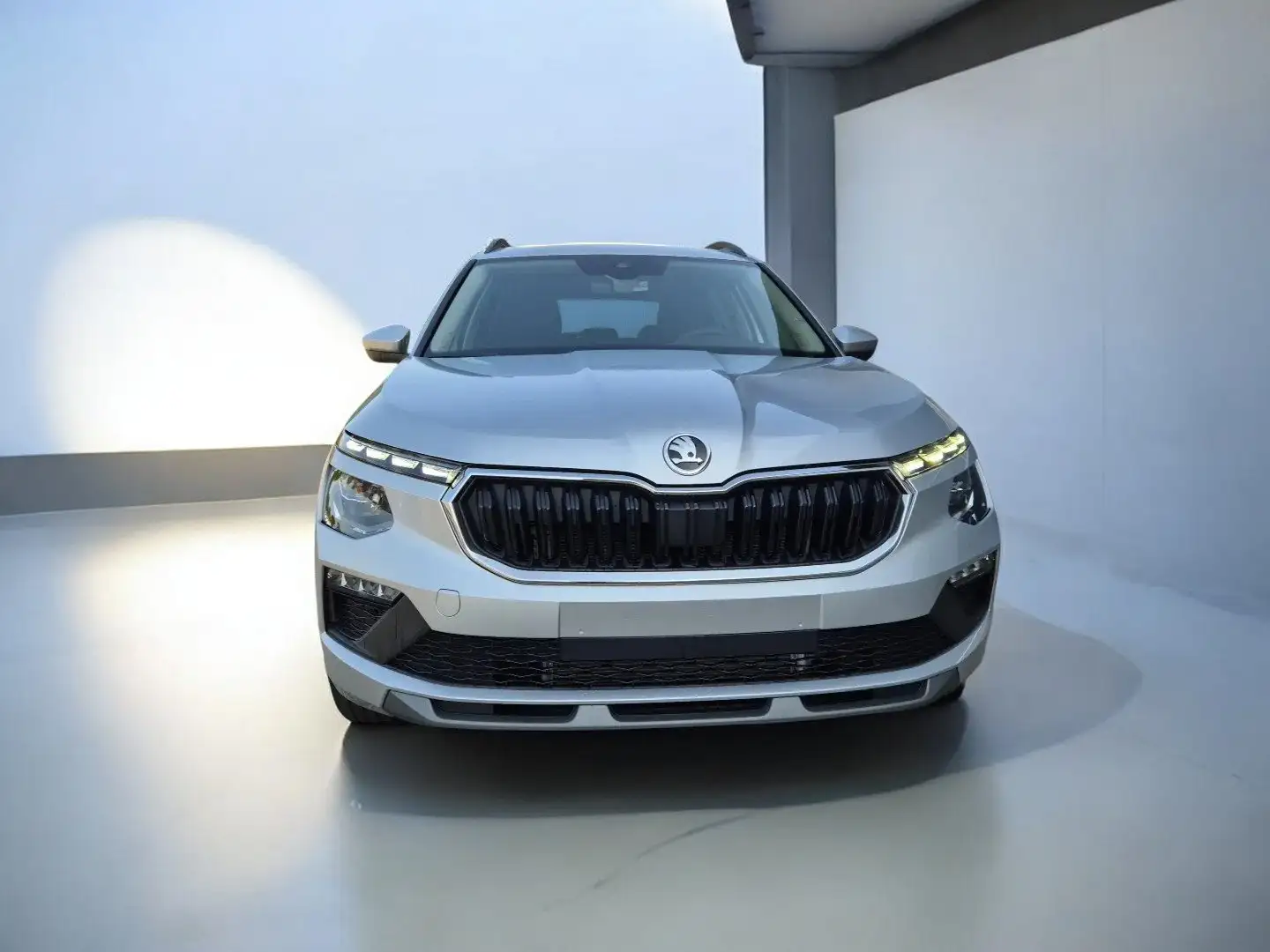 Skoda Kamiq 1.0 TSI DSG Selection Matrix-LED Garantie 4J Argent - 2