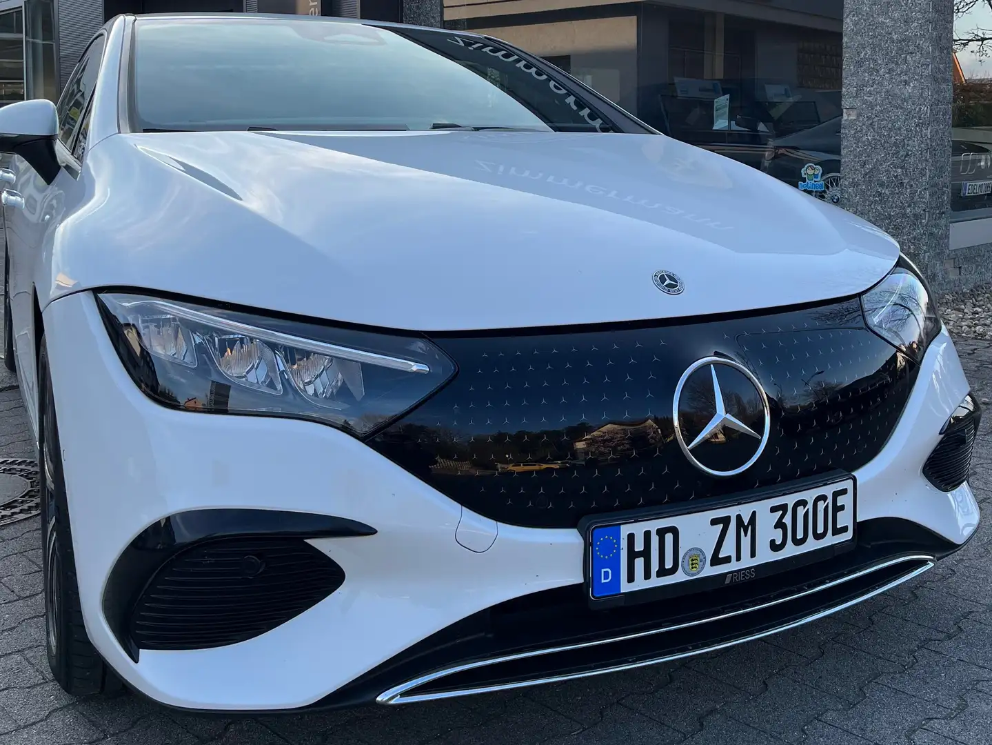 Mercedes-Benz EQE 300 AHK, 22-KW-AC, Distronic, Adv+, Memory, 5J Wartung Blanco - 1