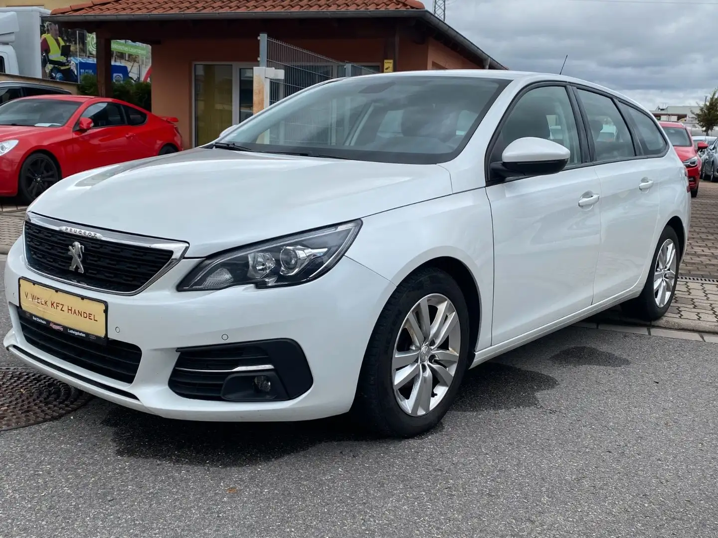 Peugeot 308 SW Active Automatik Weiß - 1