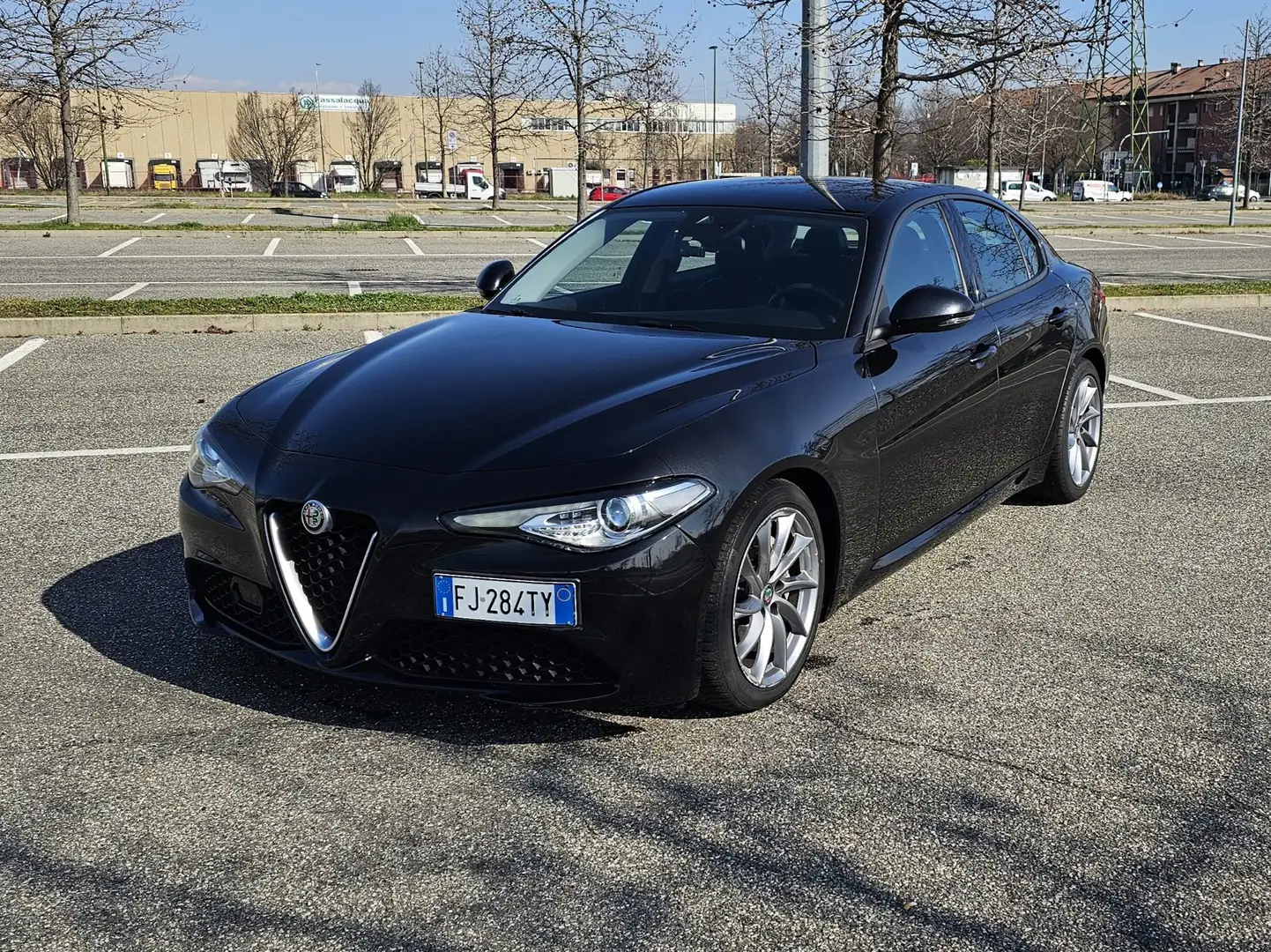 Alfa Romeo Giulia 2.2 t Super 180cv auto Nero - 2