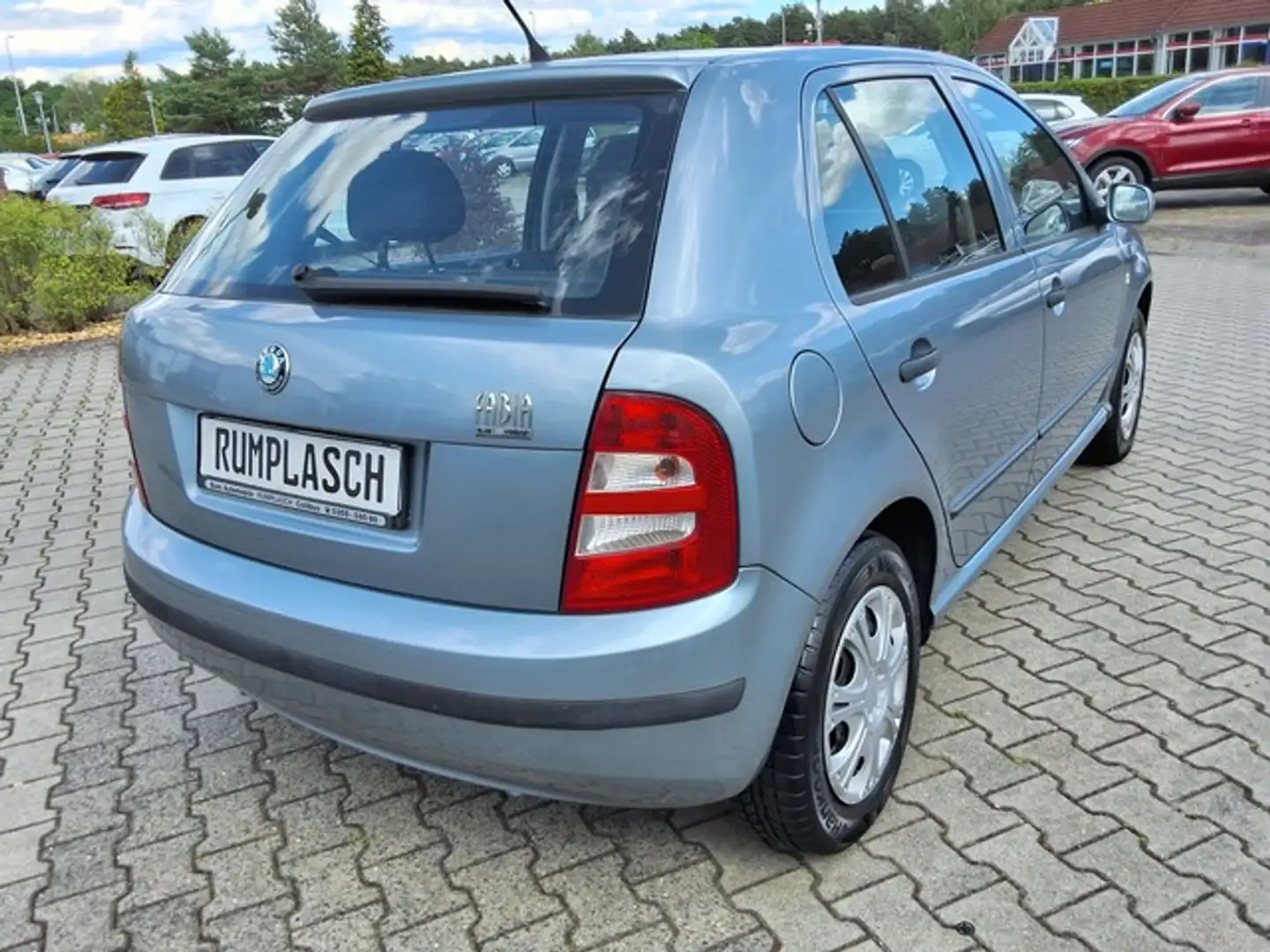Skoda Fabia 1,4 Comfort Klima Allwetterräder TÜV Neu ! Сірий - 2