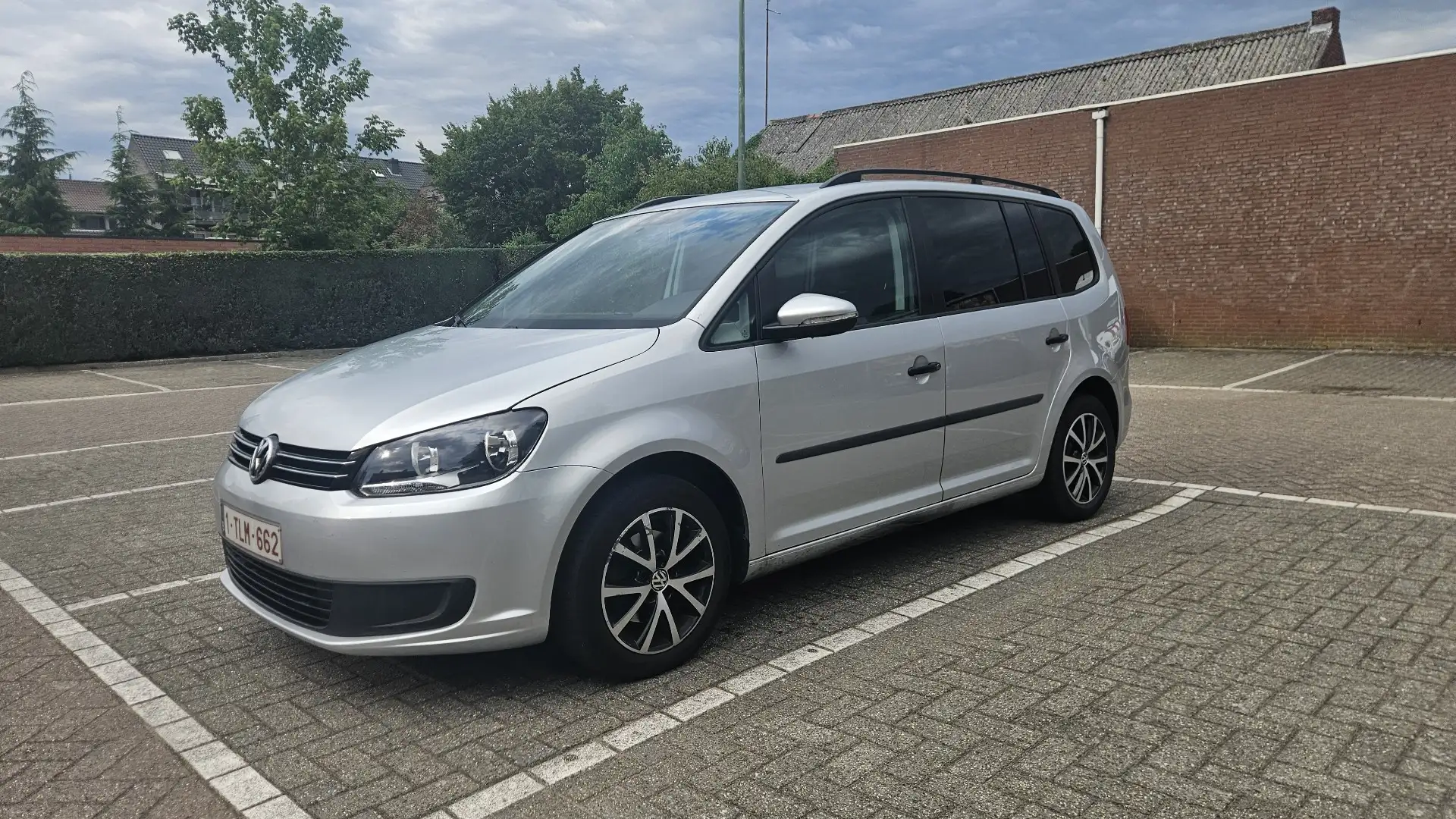 Volkswagen Touran 1.6 TDI DPF BlueMotion Technology DSG 7-Persoons Argent - 1