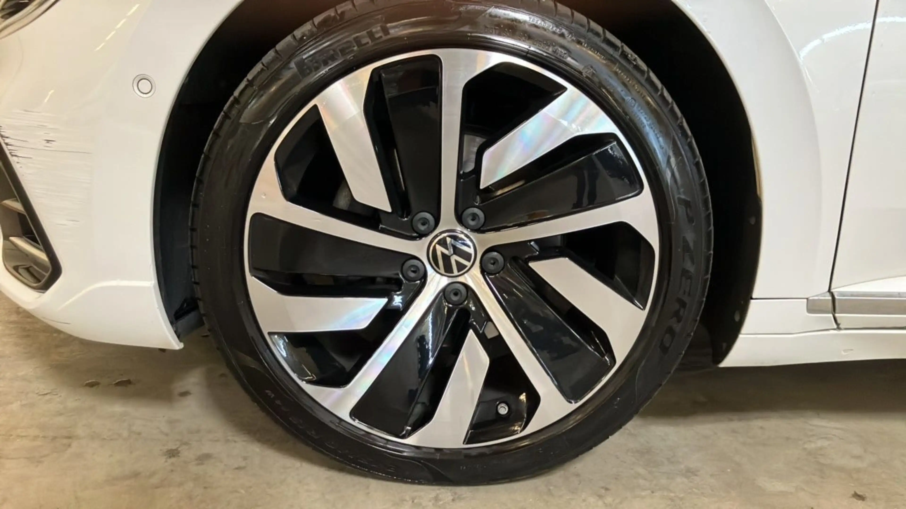 Volkswagen Arteon 1.4 TSI eHybrid R-Line MATRIX*LEDER*SKY*AHK*HEAD- — photo 6
