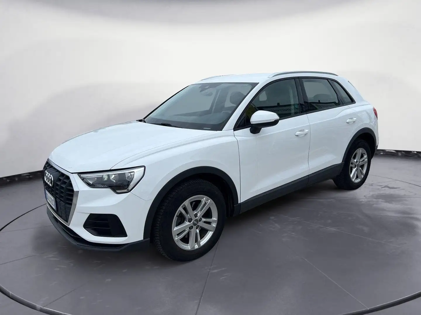 Audi Q3 35 TDI S tronic Business Bianco - 1