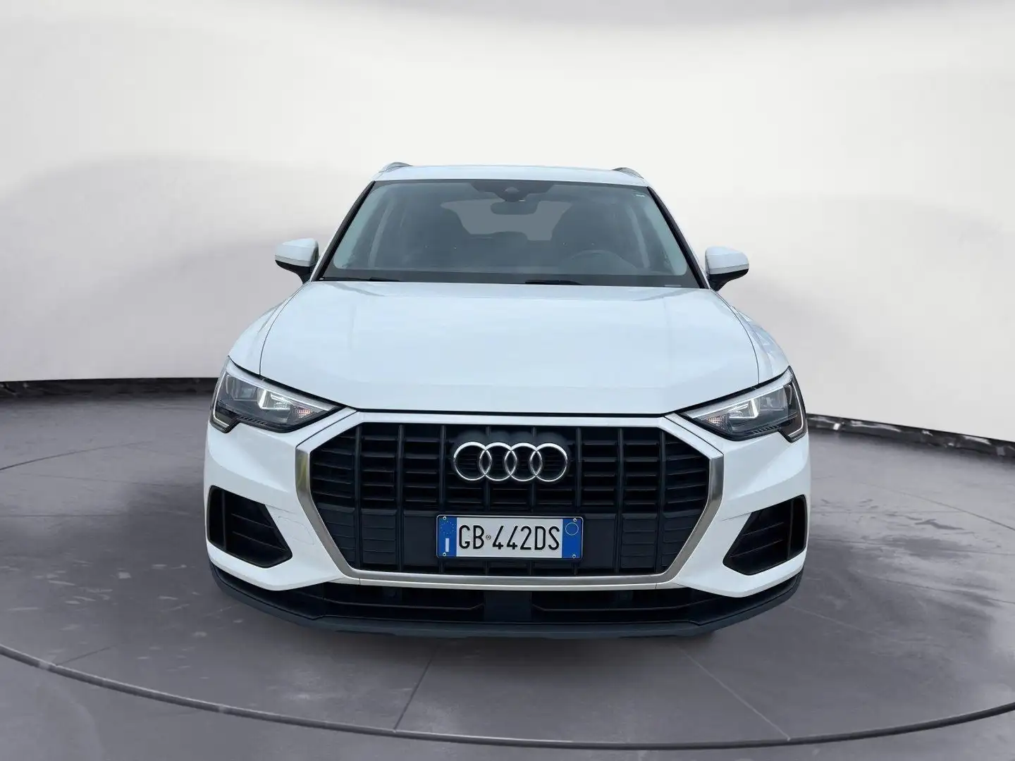Audi Q3 35 TDI S tronic Business Bianco - 2