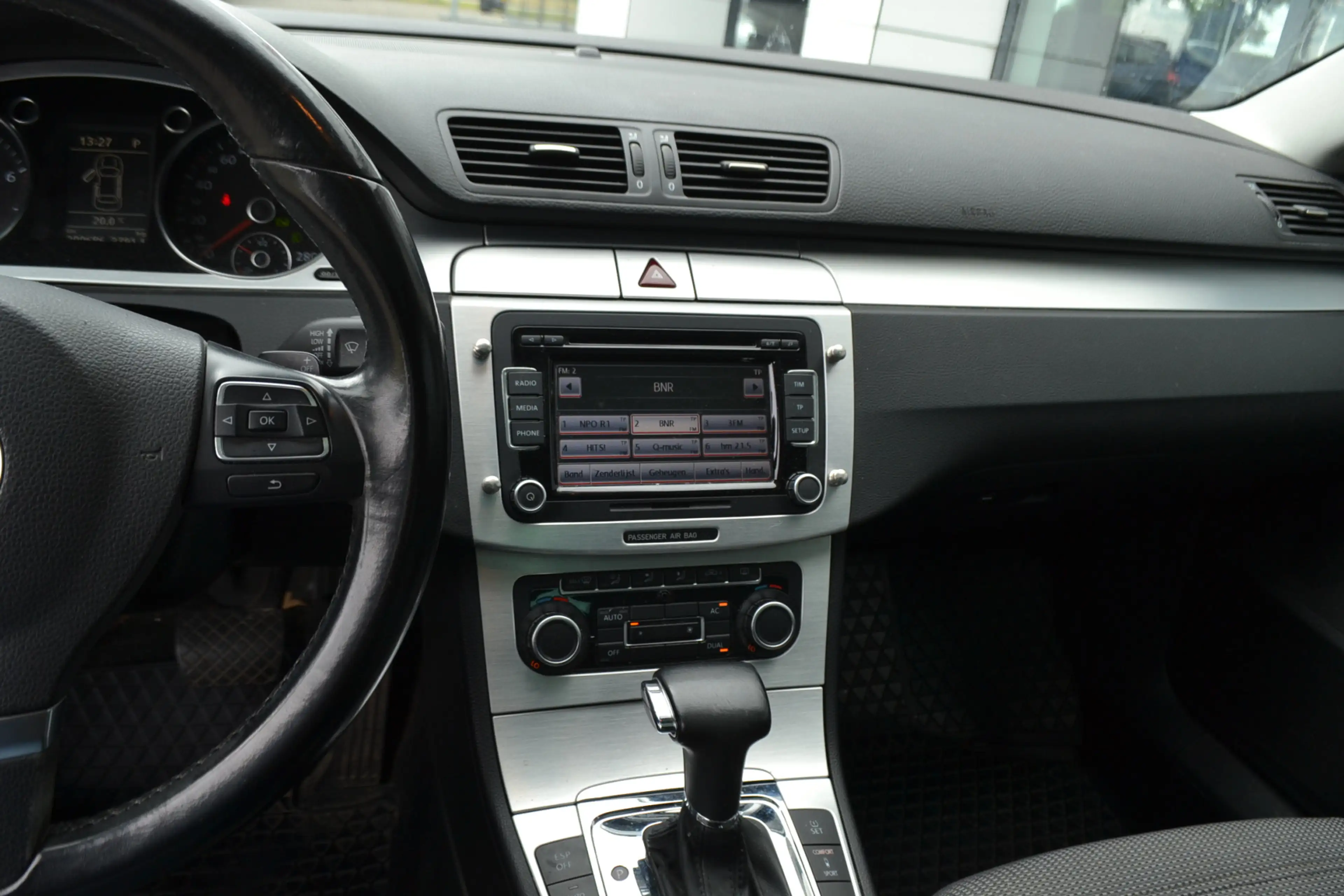 Volkswagen Passat CC 2.0 TSI Automaat NL Auto, NAP,  el. dak, trekhaak, — photo 7