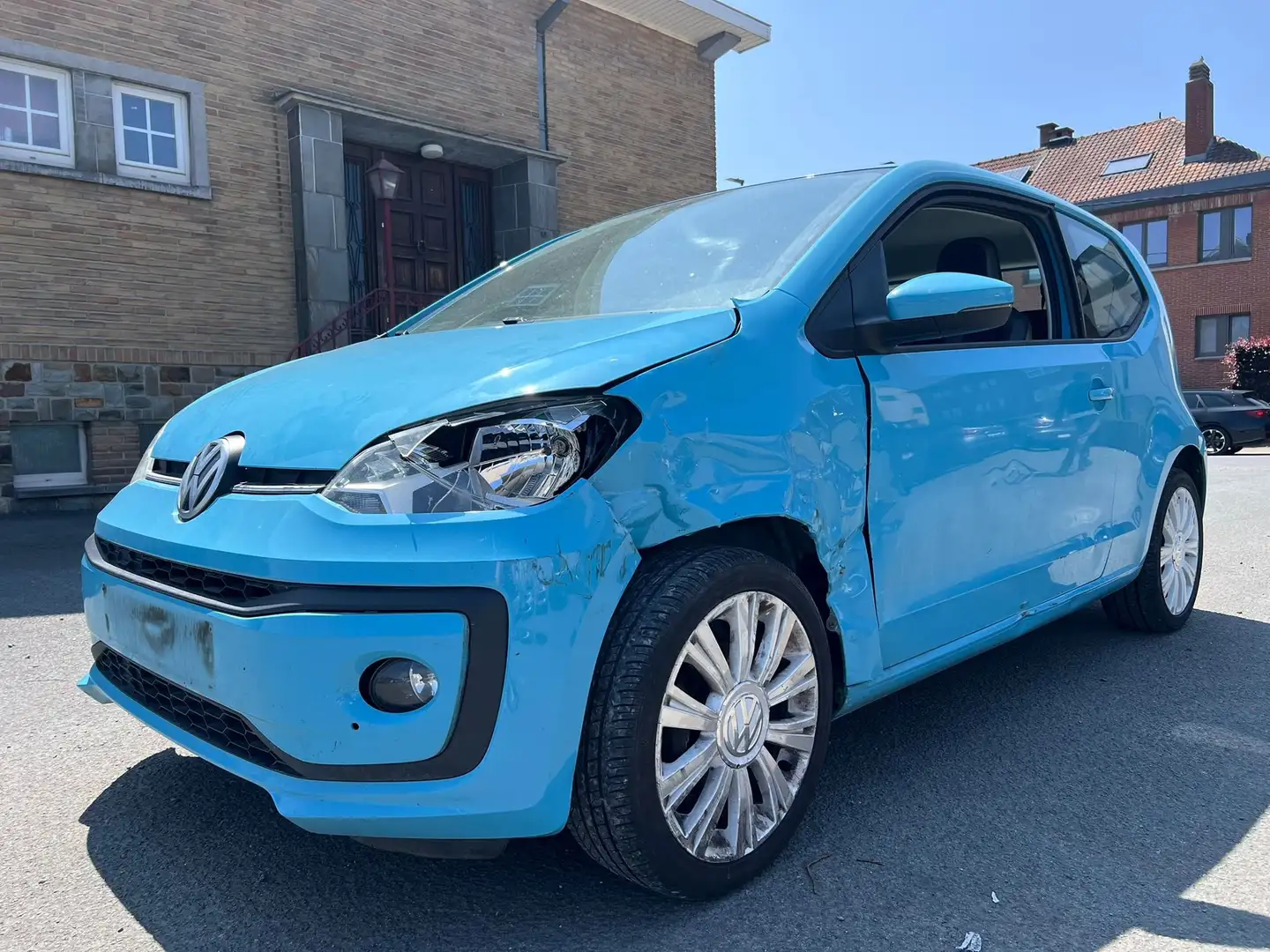 Volkswagen up! 1.0i High Bleu - 1
